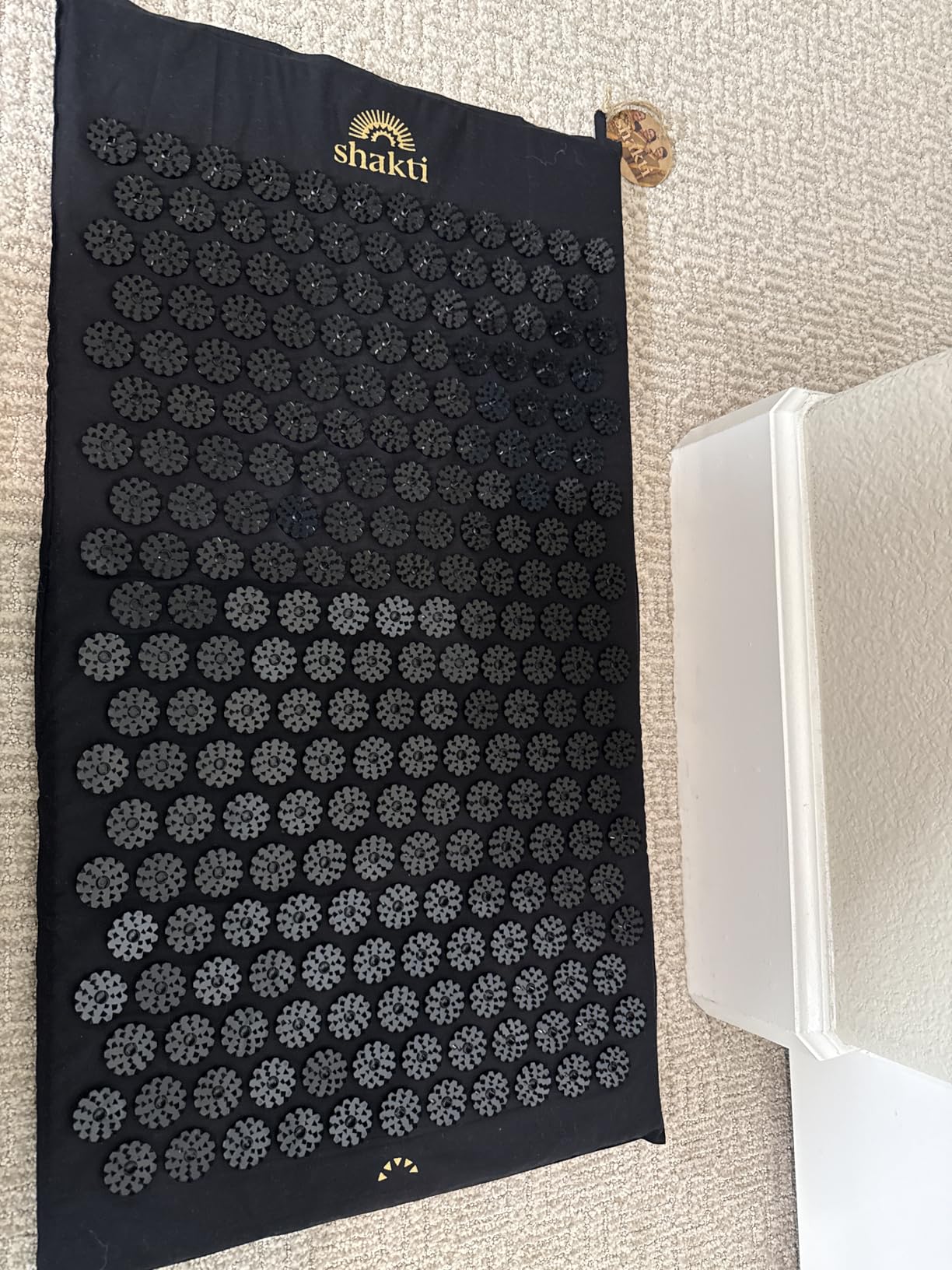 ShaktiMat Acupressure Mat for Relaxation, Massage Muscles, Aid Sleep & Unlock Inner Tension, Similar to Acupuncture, No Needles Required (Classic, Level 2, Shakti Black) customer photo 2