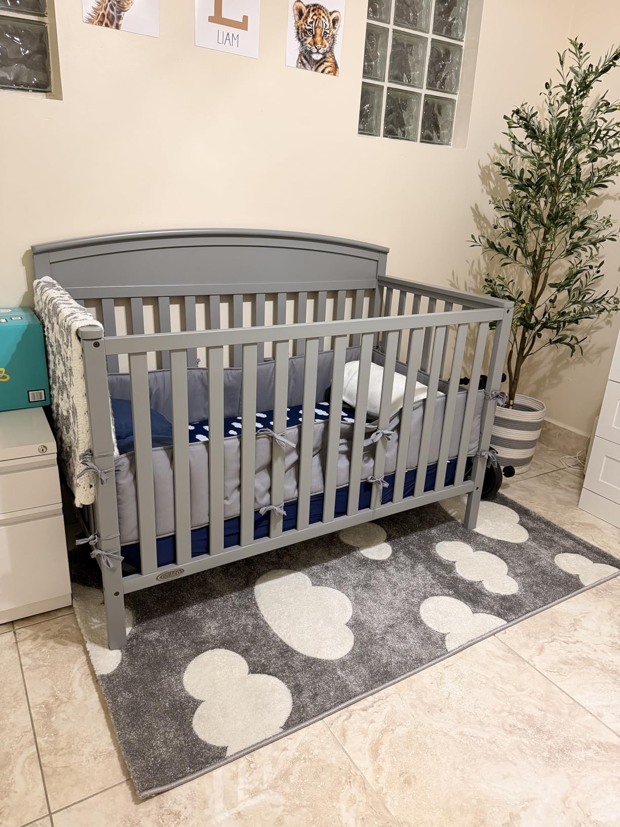 Graco Benton 5-in-1 Convertible Crib - GREENGUARD Gold Certified, Converts from Baby Crib to Toddler Bed, Daybed and Full-Size Bed, Fits Standard Full-Size Crib Mattress (Driftwood) customer photo 1
