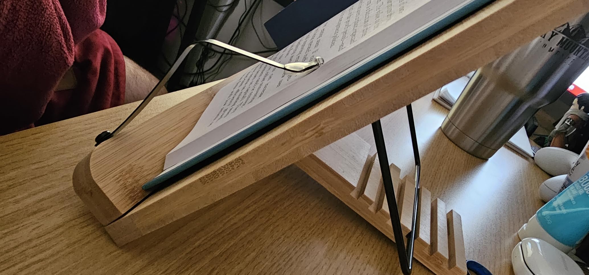 wishacc Bamboo Book Stand, Adjustable Book Holder Tray and Page Paper Clips-Cookbook Reading Desk Portable Stable Hard-Wearing Lightweight Bookstand-Textbooks Books customer photo 1