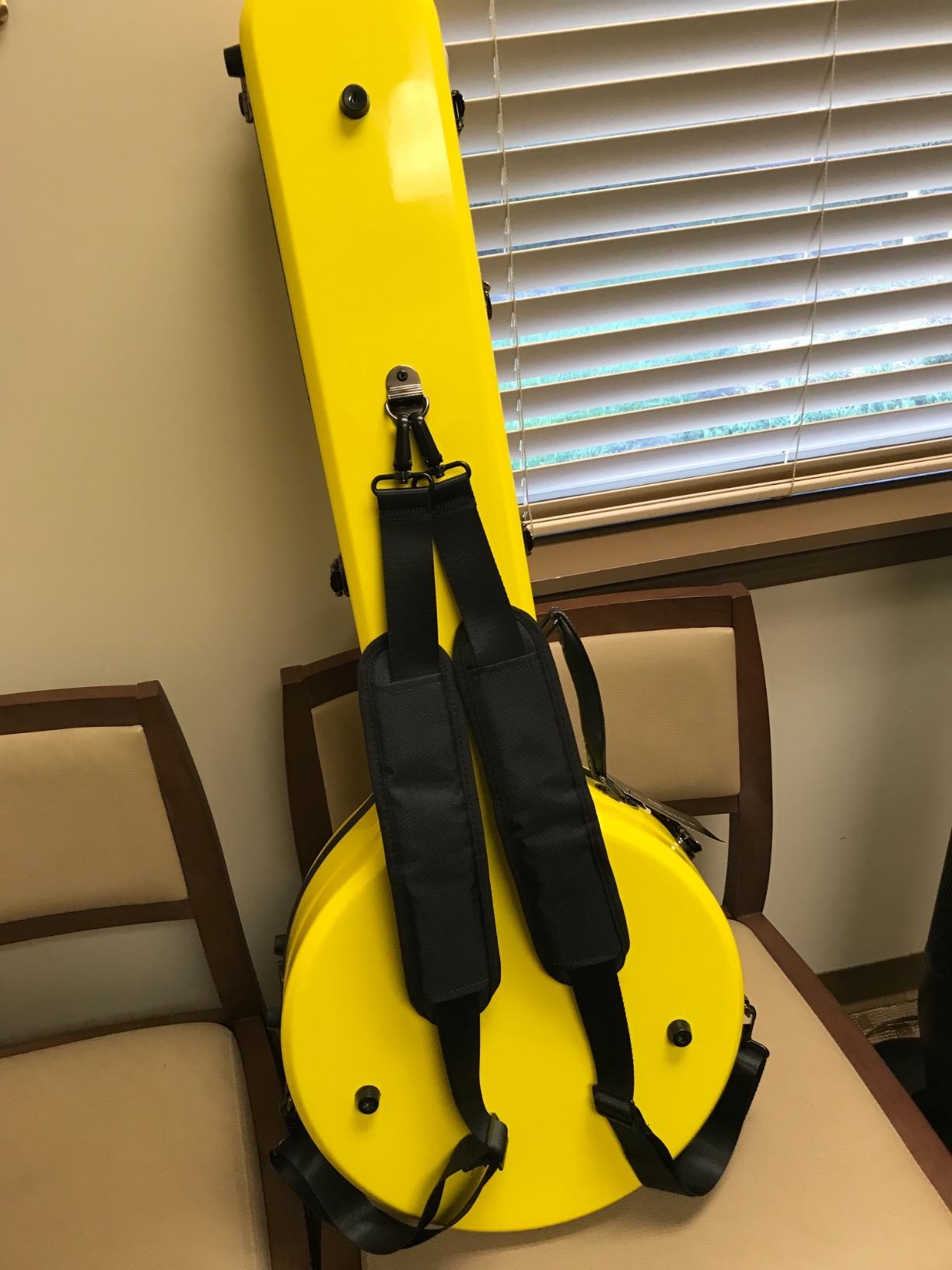 Crossrock Case - Fiberglass Banjo Case - Fits 5-String Resonator Styles - Padded Straps, Interior Compartment, Fixed & Removable Padding - Includes TSA Lock - Red customer photo 2