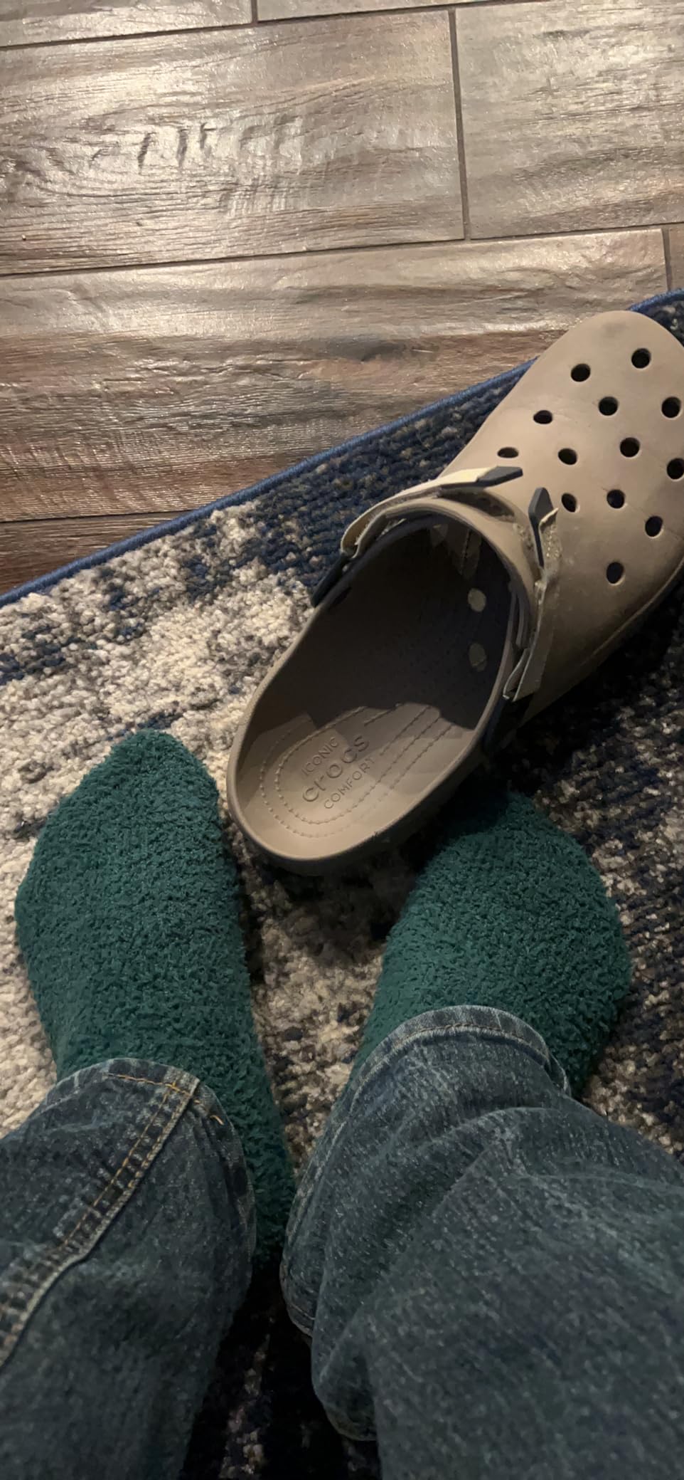 DYW Mens Fuzzy Slipper Socks Super Soft Cozy Fluffy Winter Warm Sleeping Socks customer photo 1