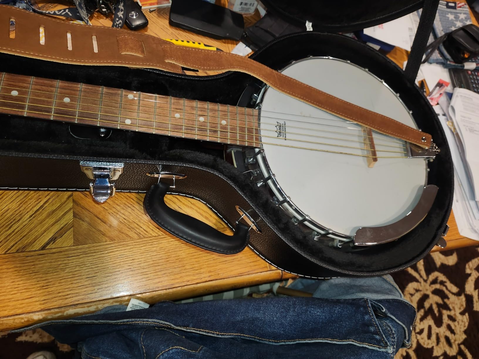 Lykos Microgroove Pattern Leather Wood Banjos Case Black (5/6 string) customer photo 1
