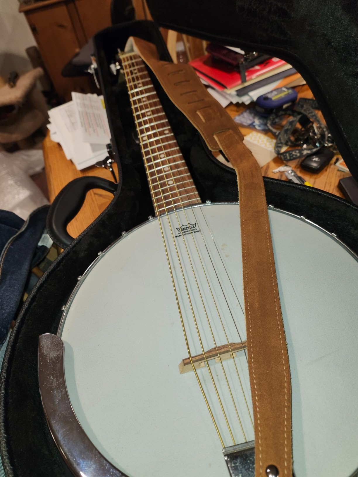 Lykos Microgroove Pattern Leather Wood Banjos Case Black (5/6 string) customer photo 2