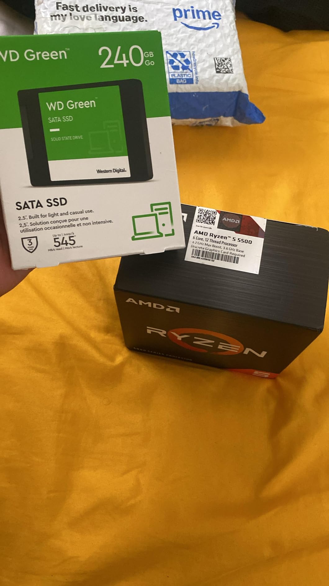 Western Digital 120GB WD Green Internal PC SSD Solid State Drive - SATA III 6 Gb/s, 2.5