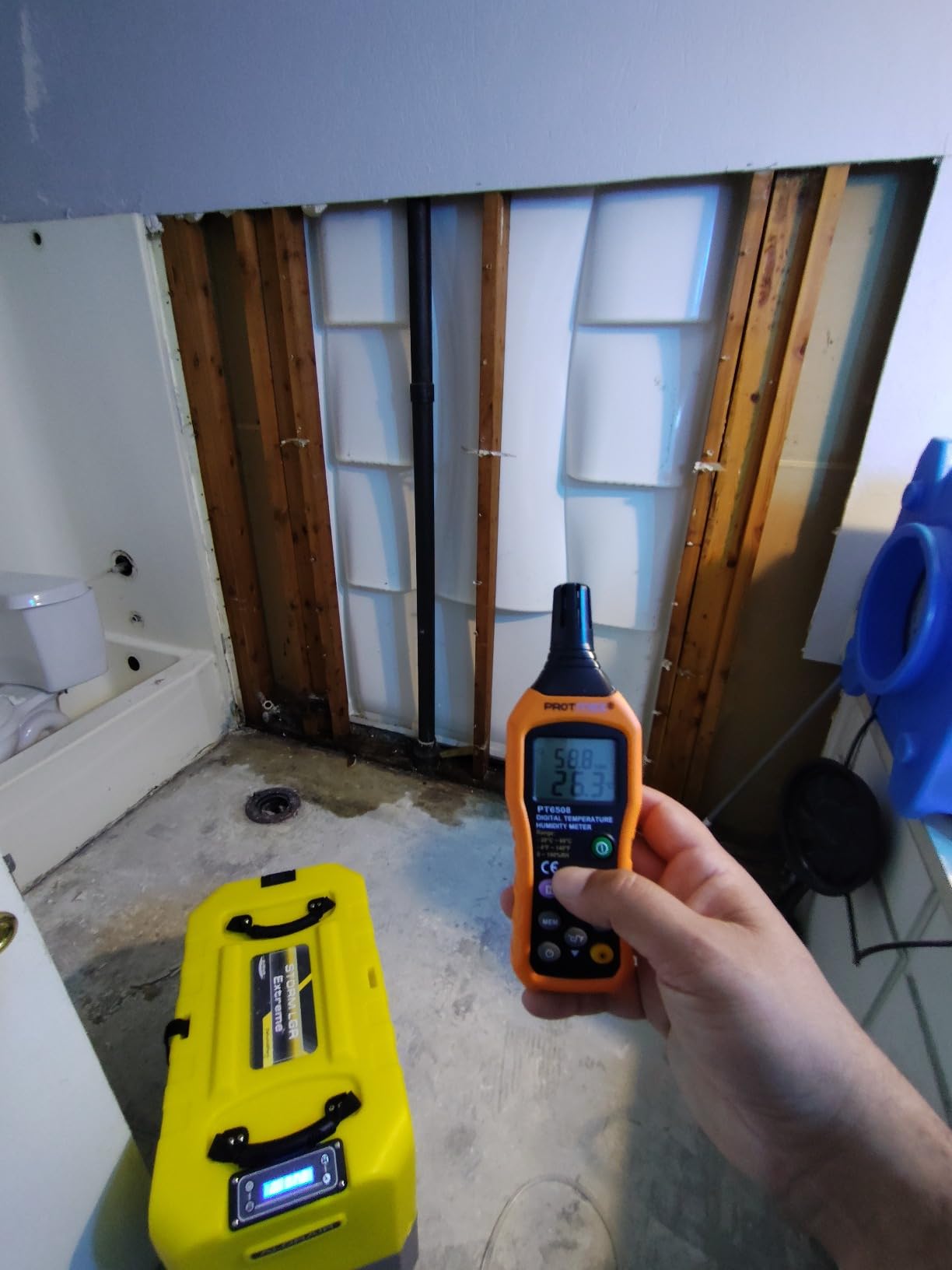 Protmex Digital Temperature Humidity Meter, Thermometer Hygrometer with Ambient Dew Point and Wet Bulb Temperature Indoor and Outdoor, Data Logger with Min/Max Hold, LCD Backlight, PT6508 customer photo 1