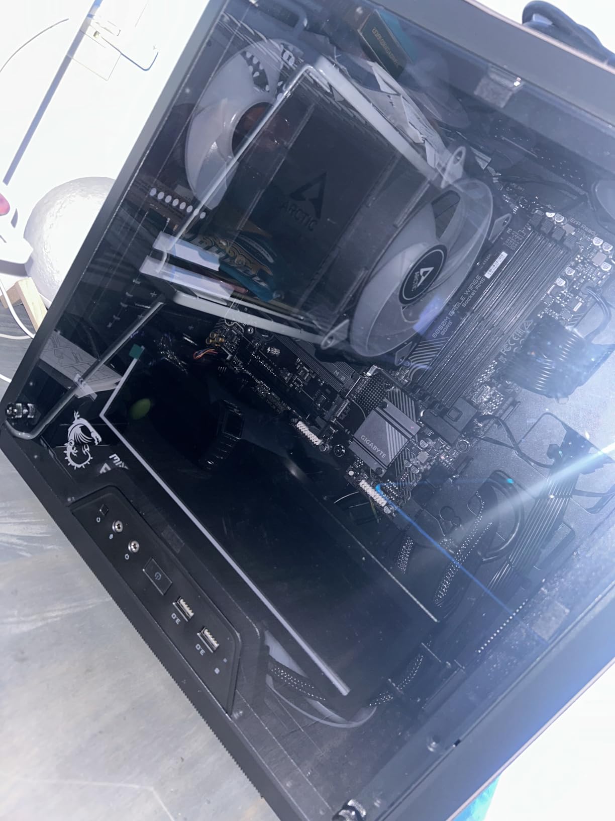 Cooler Master MasterBox Q300L Micro-ATX PC Case - Compact mATX Computer Case with Magnetic Dust Filters, Modular Adjustable I/O Panel, Perforated Airflow Design, 1 x 120mm Pre-Installed Fan, Black customer photo 2