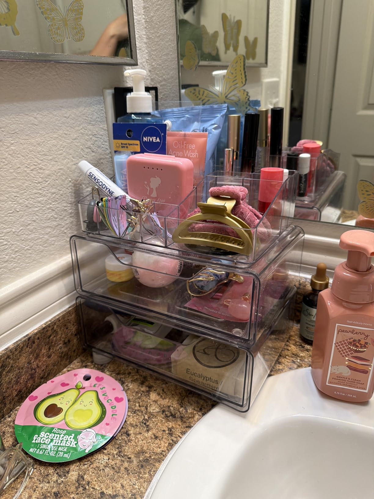 Masirs Clear Makeup Organizer - 16-Compartment Cosmetic and Jewelry Holder with 4 Drawers - Vanity Storage Box for Makeup, Skincare, Accessories, and Jewelry Display customer photo 2