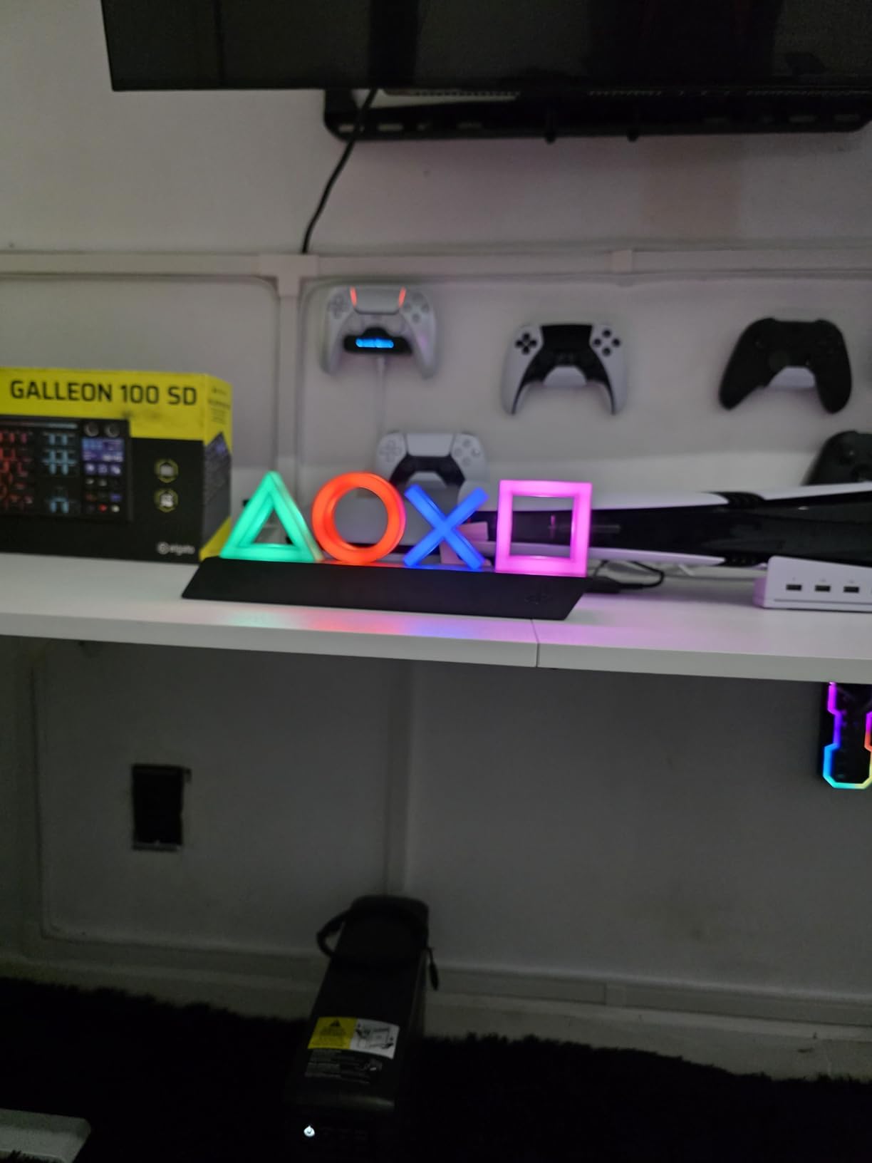 Paladone Playstation Controller Icons Light with 3 Light Modes - Sound Reactive, Dynamic Phasing, and Standard Mode - Gaming Desk Accessories customer photo 1