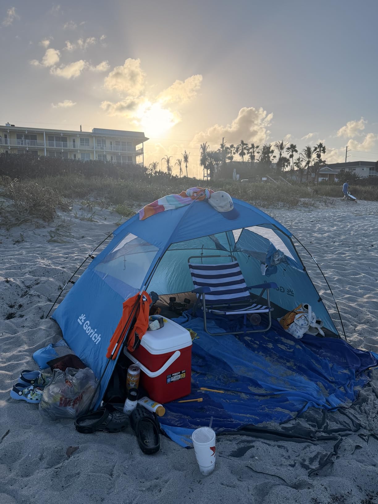 Gorich Beach Tent Sun Shelter for 3/4/6/8/10 Person with UPF 50+ UV Protection, Lightweight & Easy Setup Beach Shade Canopy, Portable Beach Shade Tent Beach Cabana customer photo 1