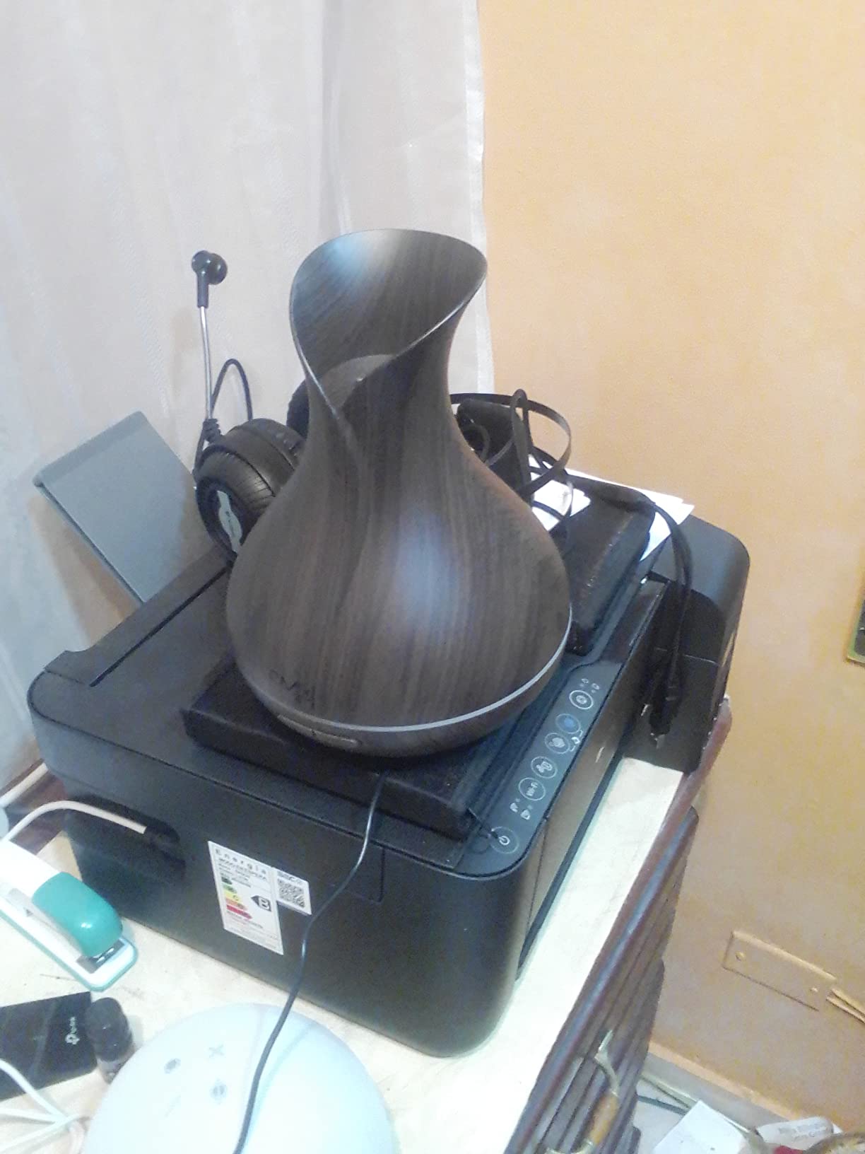 Sierra Modern Home Smart WiFi Humidifier - Aromatherapy Essential Oil Diffusers with App Control & Voice Control - Works with Alexa & Google Home - 400ml Ultrasonic Diffuser customer photo 2