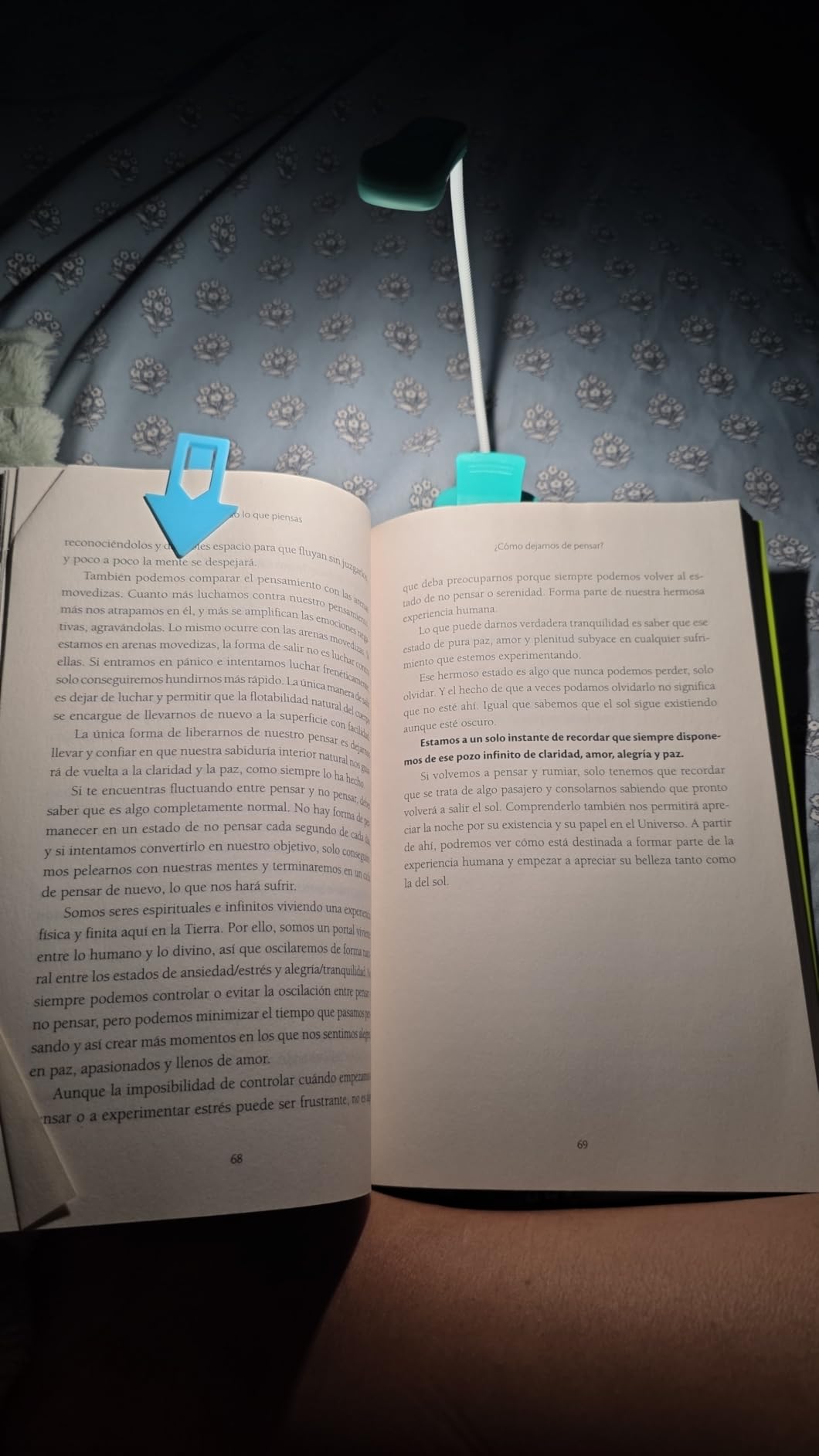 Vekkia Rechargeable Book Light for Reading in Bed, 3 Color x 3 Brightness, Lightweight Reading Light, Up to 70 Hours Lighting, Great for Readers, Travel (Blue) customer photo 1