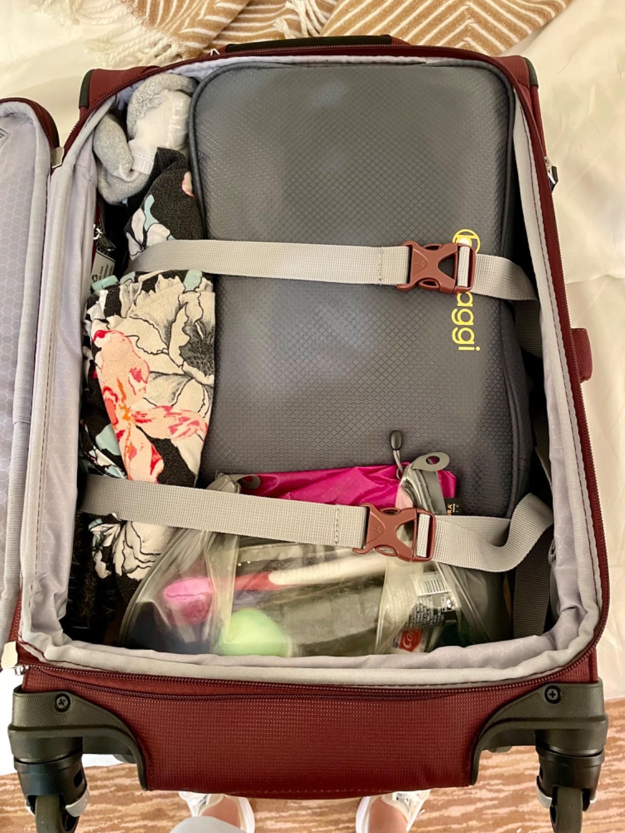 Travelpro Maxlite 5 Softside Expandable Luggage with 4 Spinner Wheels, Lightweight Suitcase, Men and Women, International, Slate Green, Carry-on 19-Inch customer photo 2