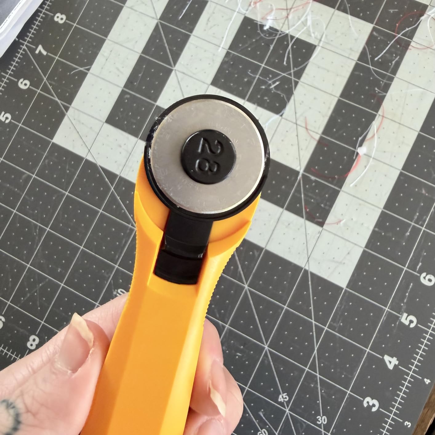 OLFA 28mm Quick-Change Rotary Cutter (RTY-1/C) - Rotary Fabric Cutter with Blade Cover for Quilting, Sewing, Crafts customer photo 1