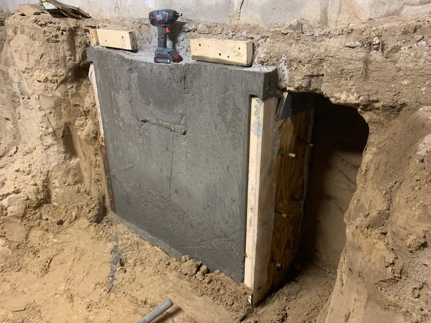 Seeutek Concrete Vibrating Tool - 1500W 16000 RPM Portable Pencil Cement Vibrator to Remove Air Bubbles and Level Concrete with 4.5m Long Shaft Rod customer photo 2