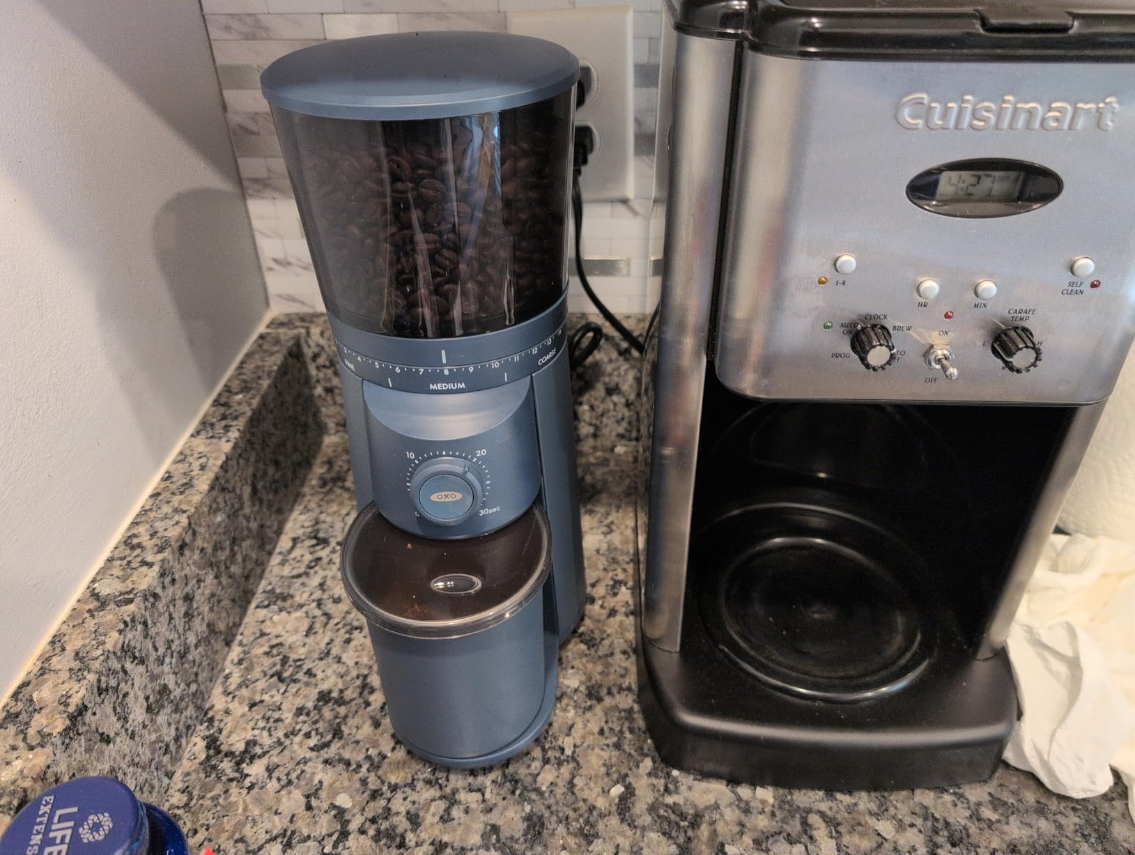 OXO Brew Conical Burr Coffee Grinder - Silver, Stainless Steel Burrs, One-Touch Automatic Smart Grind customer photo 2