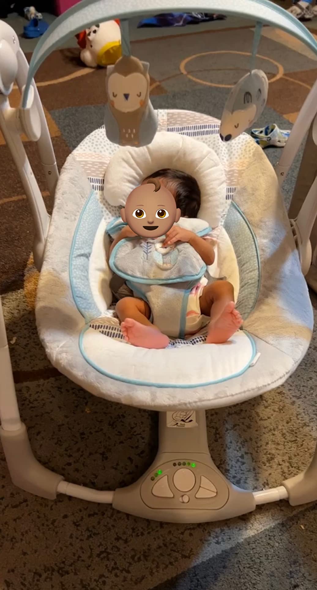 Ingenuity Compact Lightweight Portable Baby Swing with Music, Nature Sounds and Battery-Saving Technology - Abernathy, 0-9 Months customer photo 1