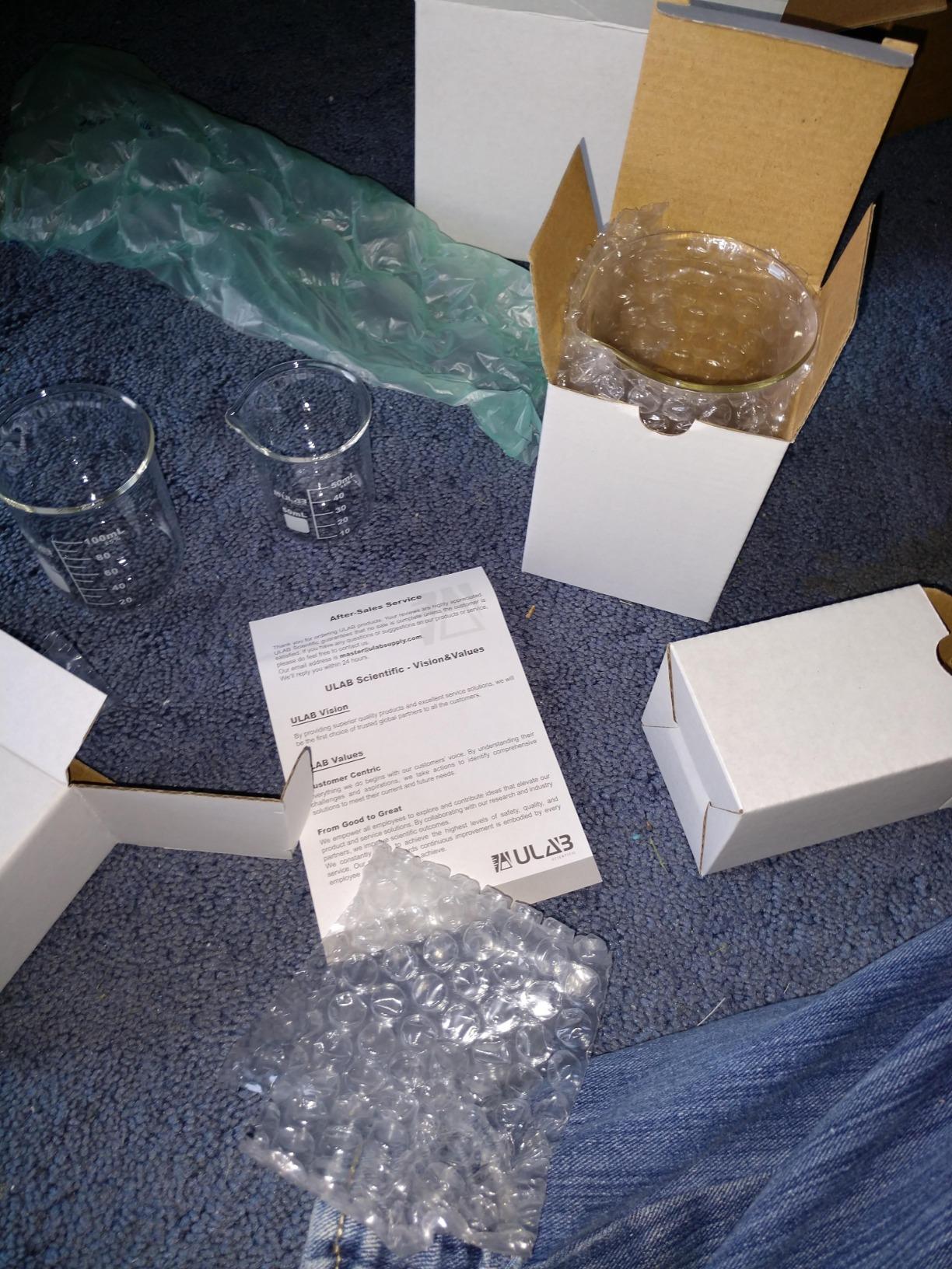 ULAB Scientific Glass Beaker Set, 3 Sizes 50ml 100ml 250ml, 3.3 Boro Griffin Low Form with Printed Graduation, UBG1001 customer photo 2