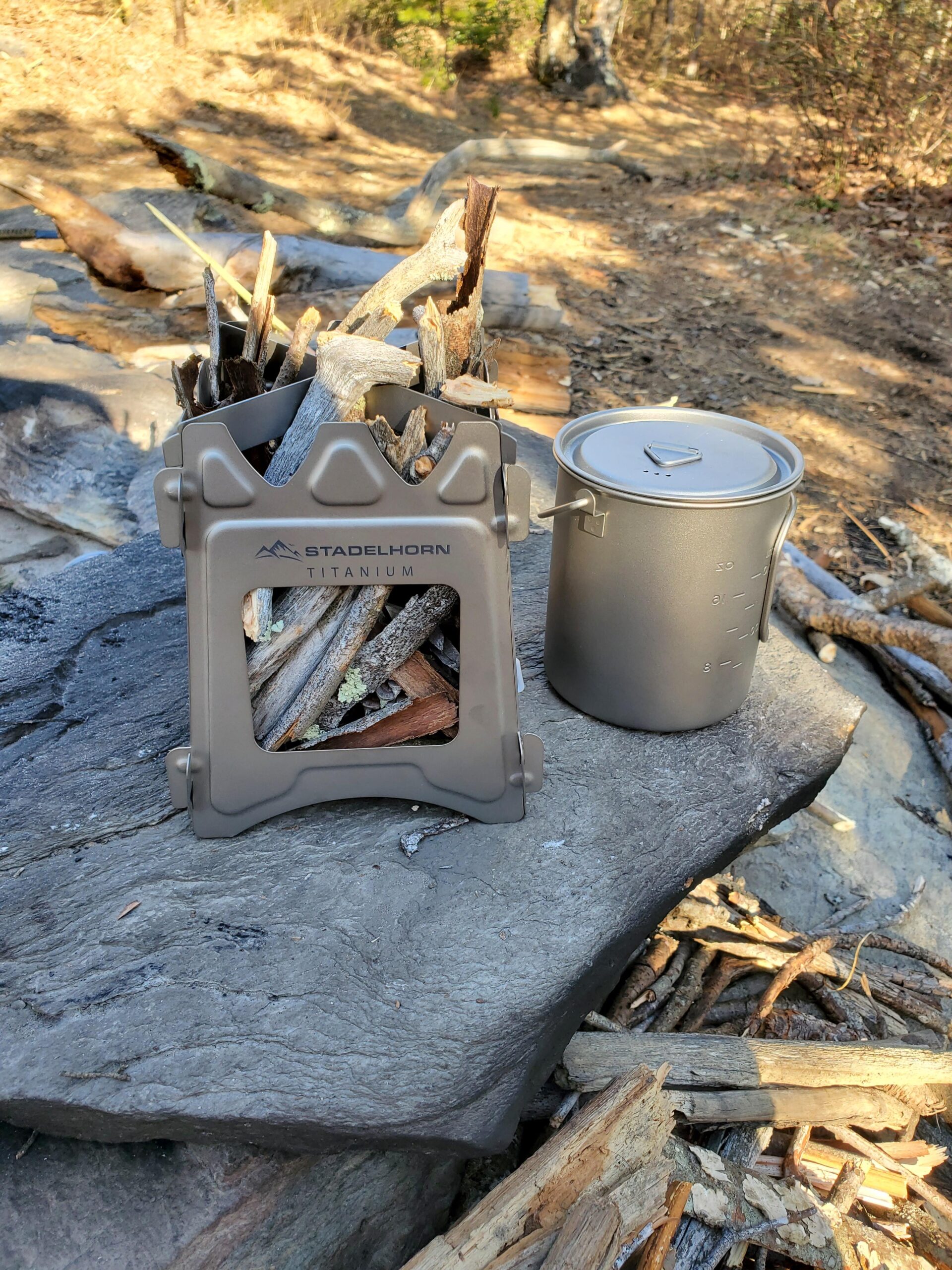 Lixada Titanium Camping Cookware with Folding Spork, 750ml Camping Titanium Pot & 450ml Coffee Mug with Foldable Handle & Lid, Portable Outdoor Cookware Set for Backpacking Hiking Cooking customer photo 2