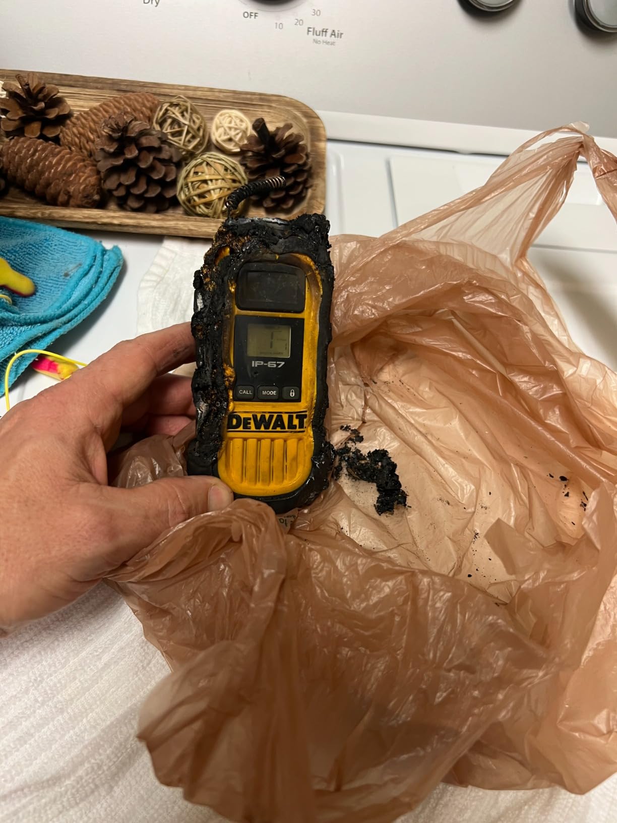 DEWALT DXFRS800 FRS Walkie Talkies, Long Range 2 Way Radio, 2W, IP67 Waterproof, Rechargeable, 2 Pack, DXFRS800 customer photo 2
