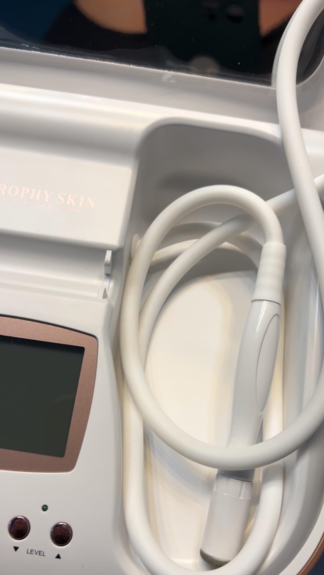 Trophy Skin MicrodermMD - At Home Microdermabrasion Kit - Anti Aging and Acne Treatment customer photo 1