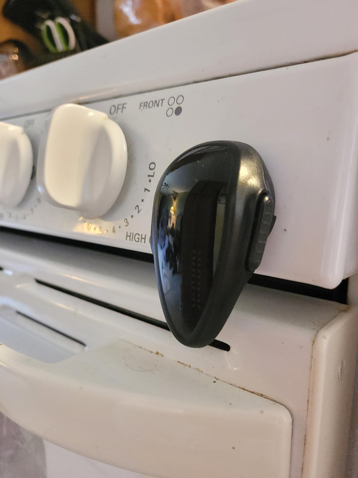 Mom's Choice Gold Awards Winner - EUDEMON 1 Pack Childproof Oven Door Lock, Oven Front Lock Easy to Install & Heat-Resistant Material no Tools Need or Drill (Black)(ONLY for Flat Surface) customer photo 2
