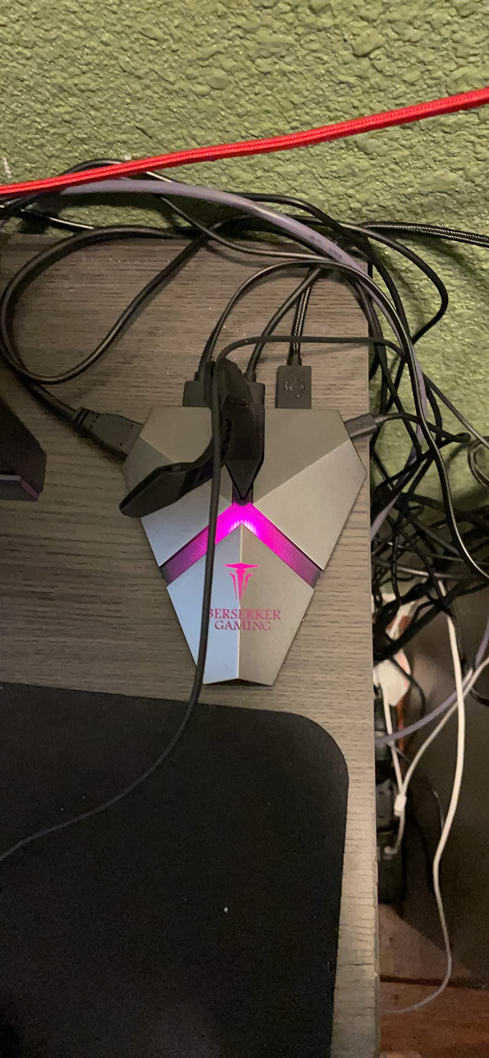 LOKI Gaming Mouse Bungee Stand - RGB LED Lights - 4 Port USB 3.0 Hub with Active Power - Micro SD Card Reader Slot - PC; Mac; Linux customer photo 1
