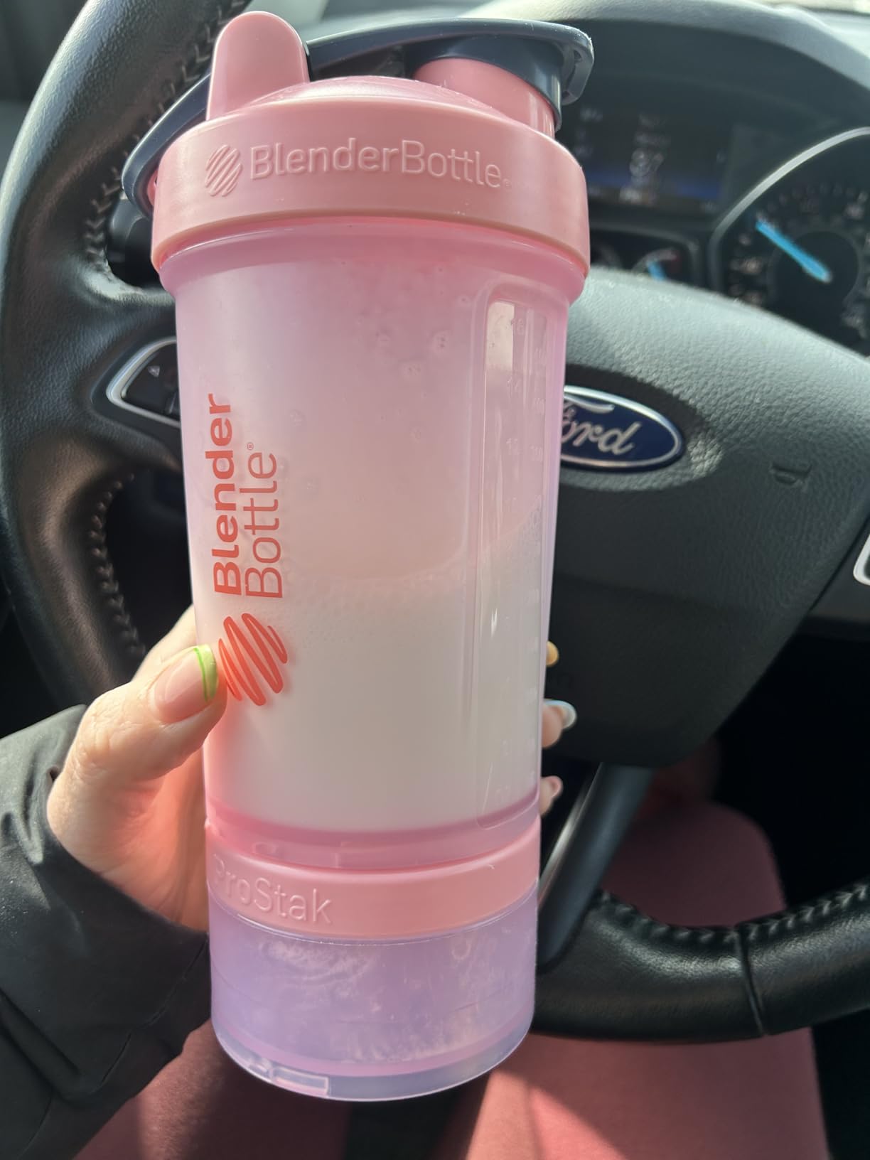 Quest Nutrition Vanilla Milkshake Protein Powder, 24g of Protein, 1g of Sugar, Low Carb, Gluten Free, 3 Pound, 43 Servings customer photo 1