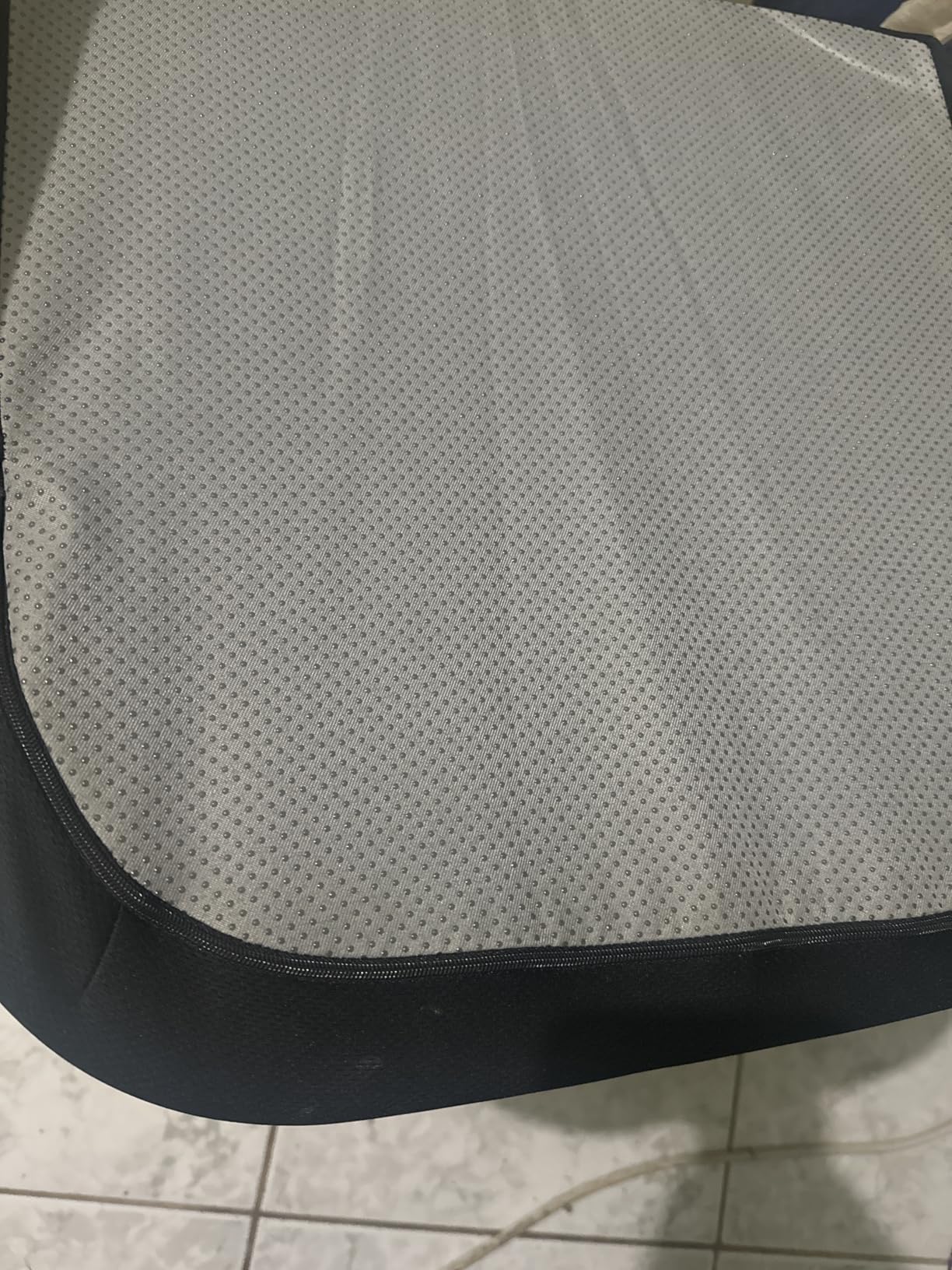Everlasting Comfort Memory Foam Seat Cushion for Chair - Wheelchair Cushions for Tailbone Relief - Chair Cushion Covers for Pressure Sores - Ventilated Gel Seat Cushion for Chair, Seniors, & Adults customer photo 1