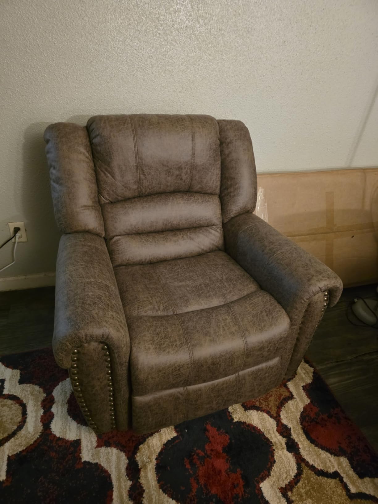 CANMOV Leather Recliner Chair, Classic and Traditional Manual Recliner Chair with Comfortable Arms and Back Single Sofa for Living Room, Nut Brown customer photo 1