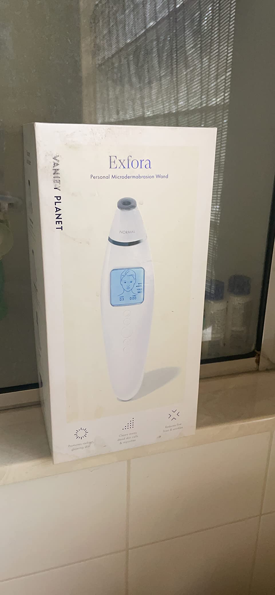 Vanity Planet Exfora Facial Microdermabrasion Wand - Pore Vacuum and Blackhead Remover customer photo 1