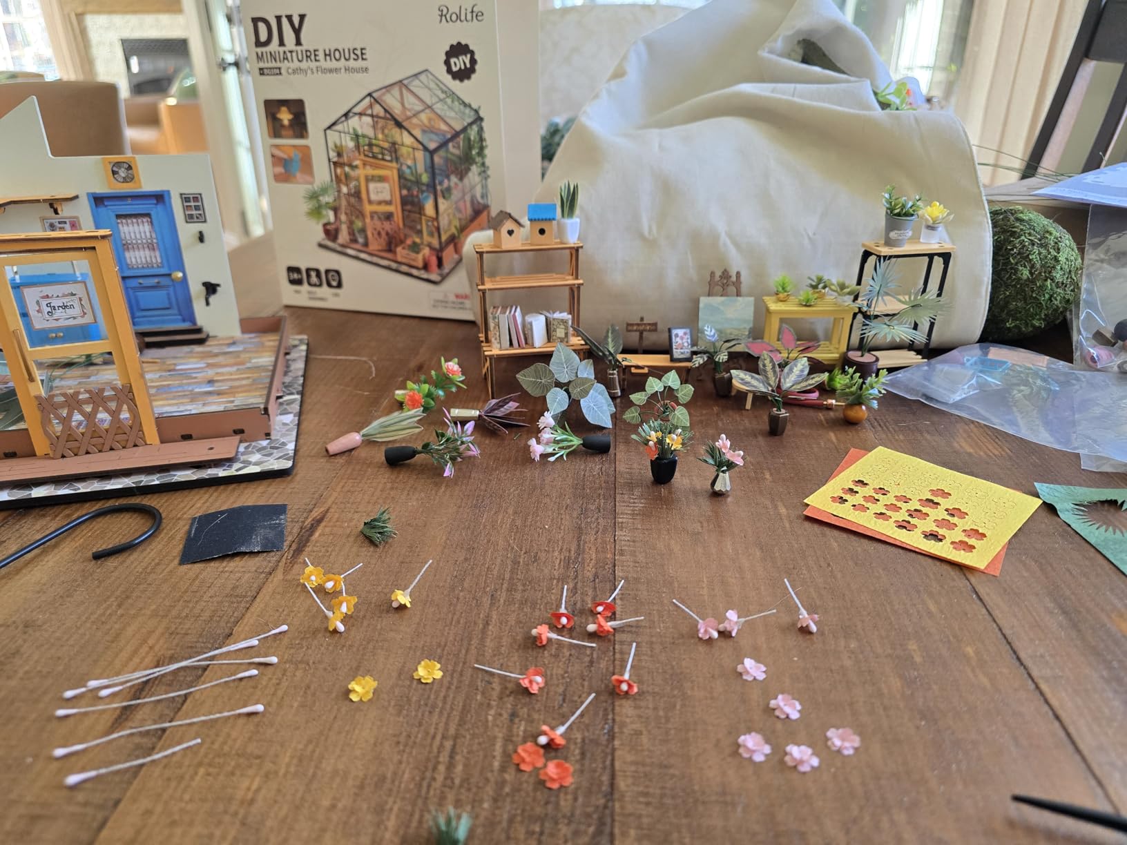 Rolife DIY Miniature Greenhouse Kit, Tiny/Mini House Making Kit with Furniture for Adults, Furniture, Halloween/Christmas Decorations, Gifts for Family and Friends (Cathy's Greenhouse) customer photo 2