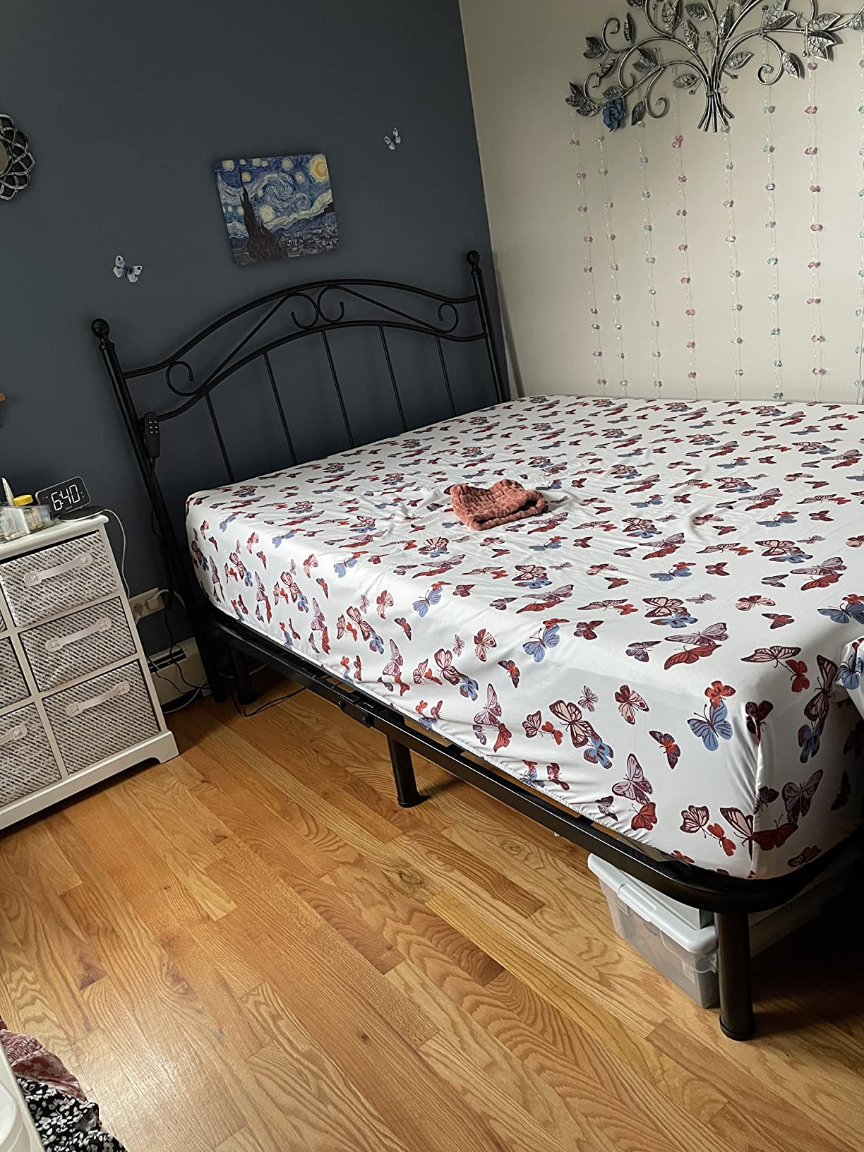 Linenspa Adjustable Bed Frame - Independent Head and Foot Incline - Powerful Quiet Motor - Easy Toolless Assembly - Lounging - Watch TV - Working - Reading - Ergonomic - Electric Bed Base - Full Size customer photo 2