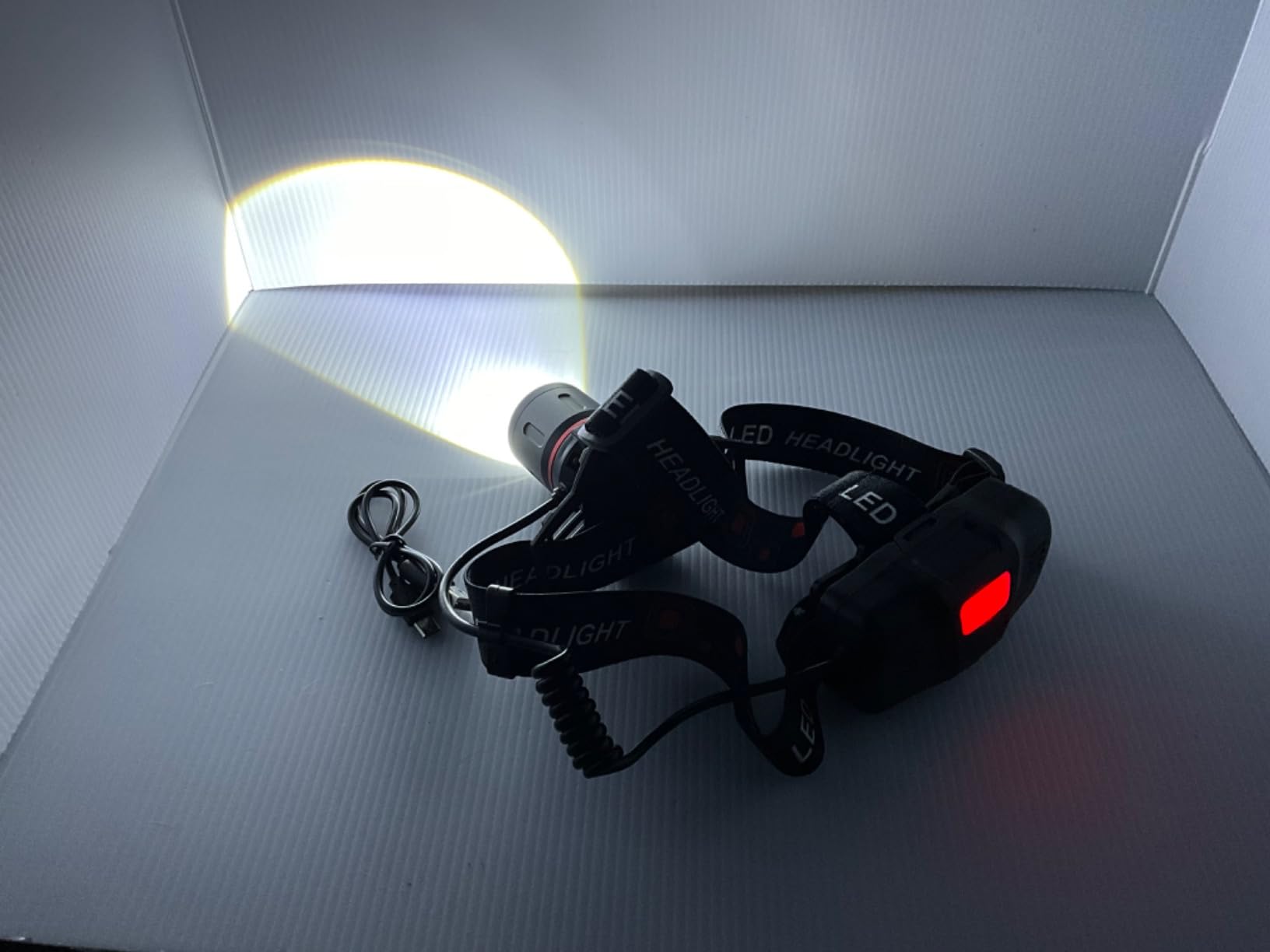 WINDFIRE Red Light Hunting Headlamp Zoomable 3 Modes Bright Head Lamp Rechargeable Waterproof Headlight for Coyote Hog Astronomy customer photo 2