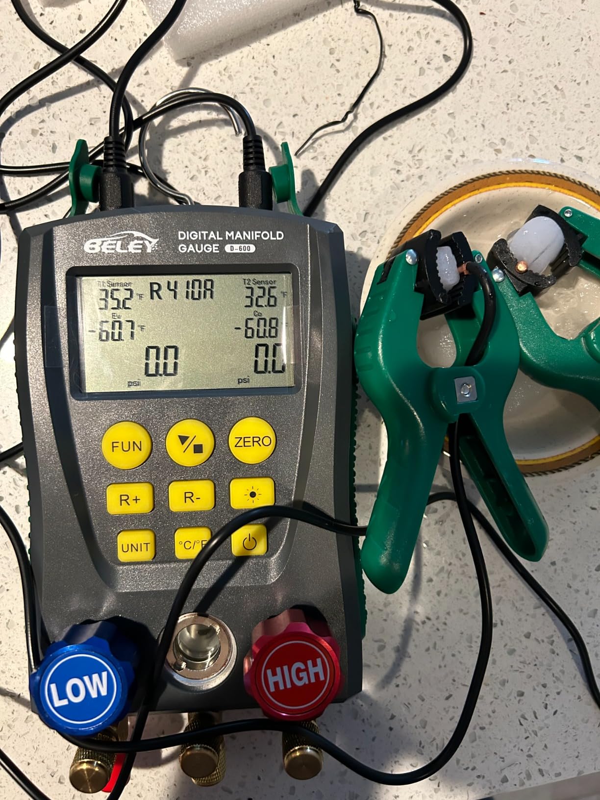 BELEY Digital Manifold HVAC Gauge Set,93 Refrigerants Dual Pressure&Temp Test with Temperature Clips and Hoses Vacuum AC Gauges for R1234YF R134A R404A R410A R32 R744(CO₂) customer photo 1