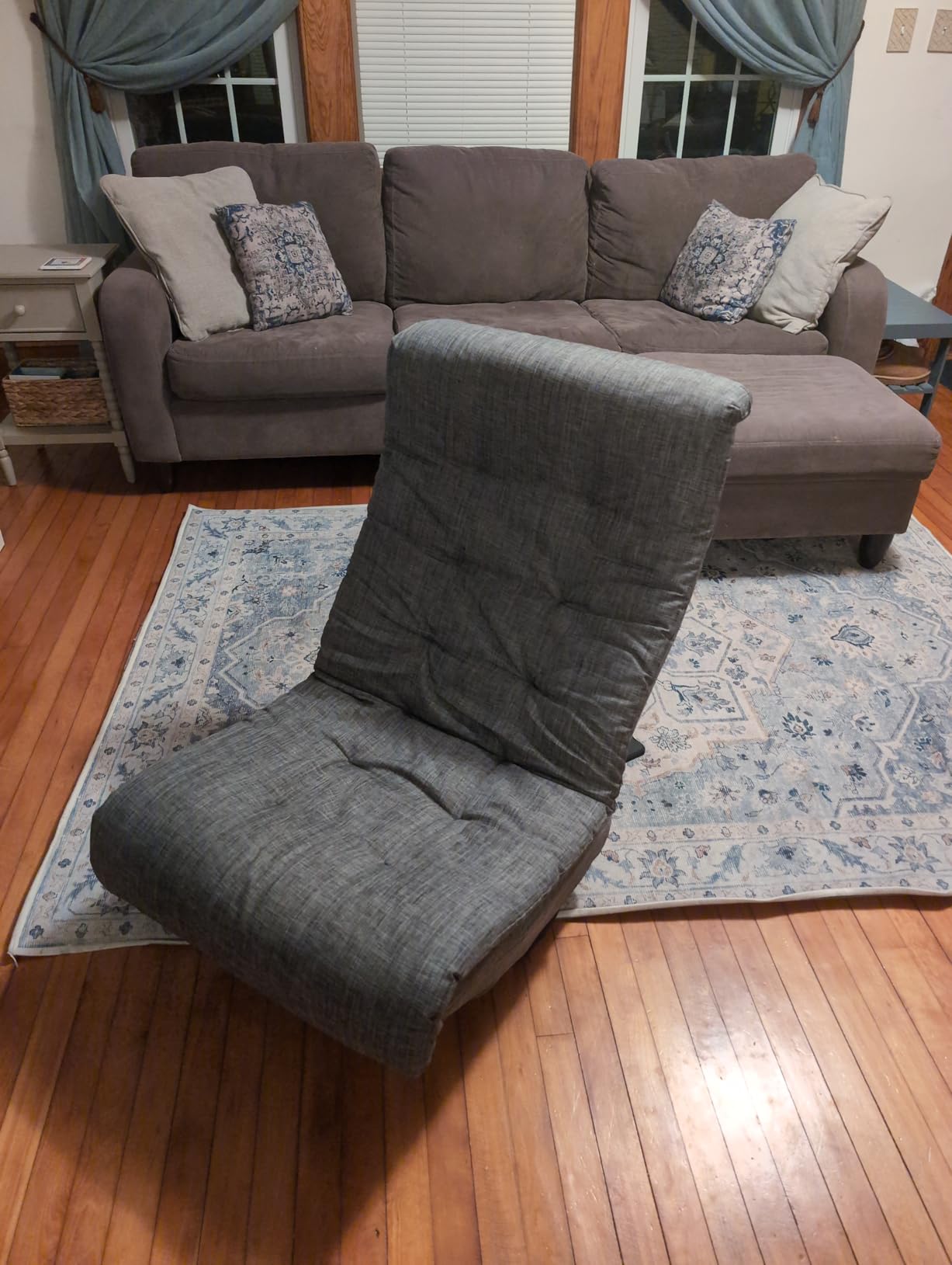 Amazon Basics Swivel Foam Lounge Chair with Headrest, Floor-Compatible, Adjustable, Gaming, 26.3D x 23.5W x 13.7H in, Grey customer photo 2