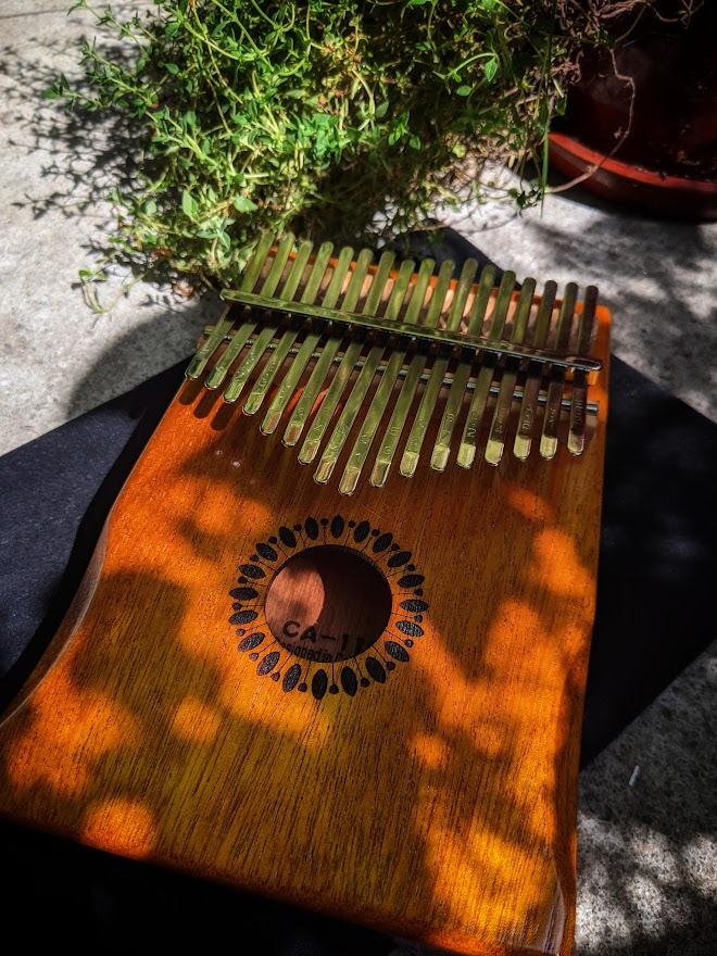 Kalimba Thumb Piano 17 Keys, Portable Mbira Finger Piano Gifts for Kids and Adults Beginners customer photo 2