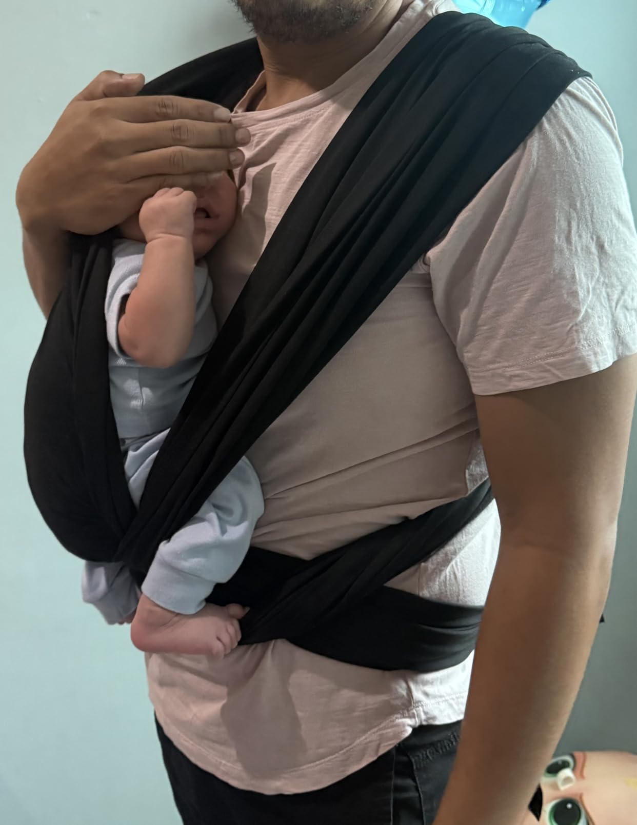 Acrabros Baby Wrap Carrier,Hands Free Baby Carrier Sling,Lightweight,Breathable,Softness,Perfect for Newborn Infants and Babies Shower Gift,Black customer photo 2