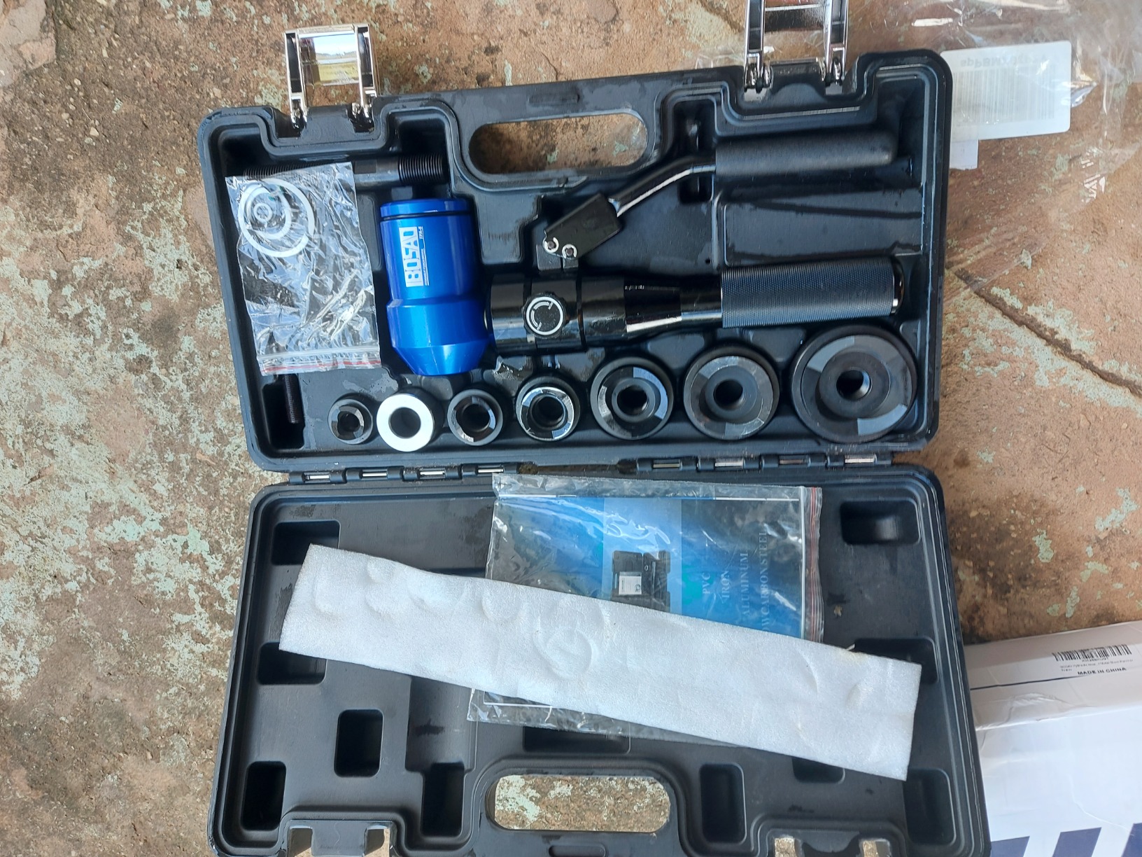 Aluminum Alloy Hydraulic Knockout Hole Punch Driver Kit 1/2 to 2 inch Electrical Conduit Hole Cutter Set KO Tool Kit Metal Sheet Puncher (TPA-8) customer photo 1