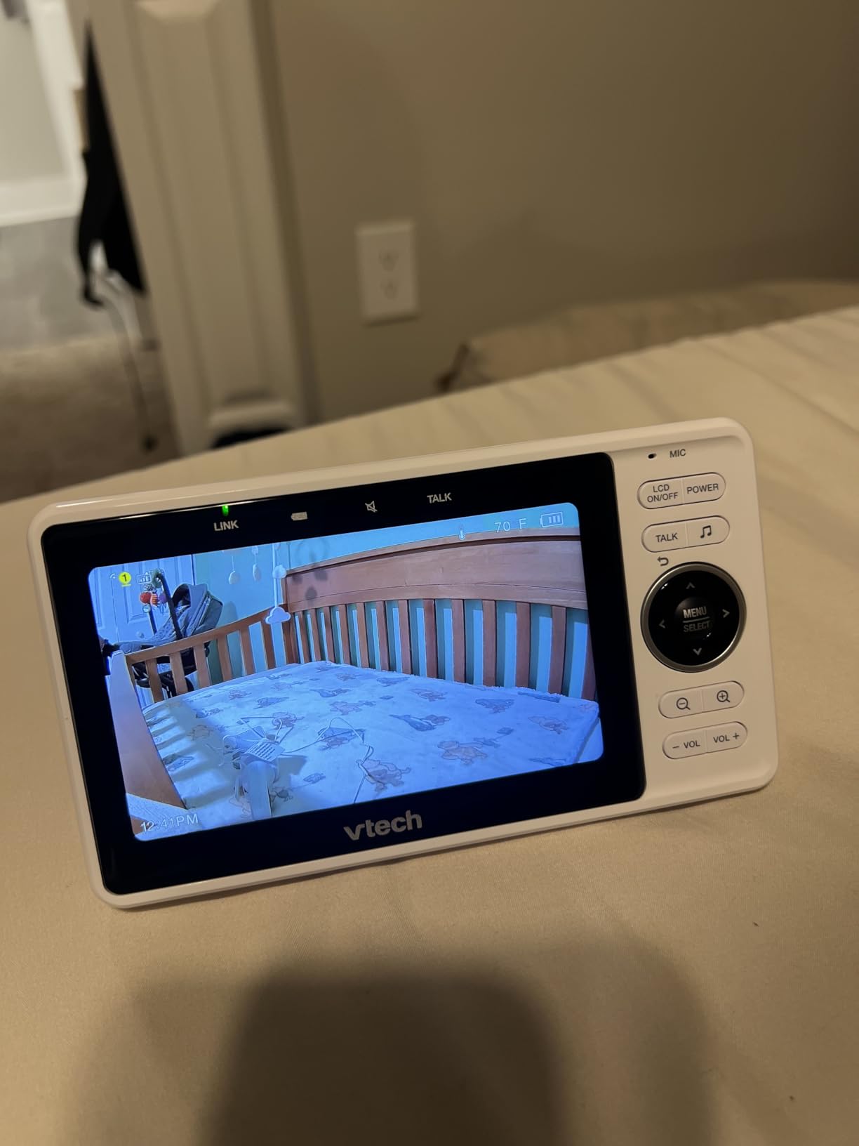 VTech VM901 Smart WiFi Baby Monitor with 1080p FHD Camera and 5 inch HD IPS Display, Free App, Remote Pan Tilt Zoom, Night Vision, Motion Detection Alerts customer photo 1