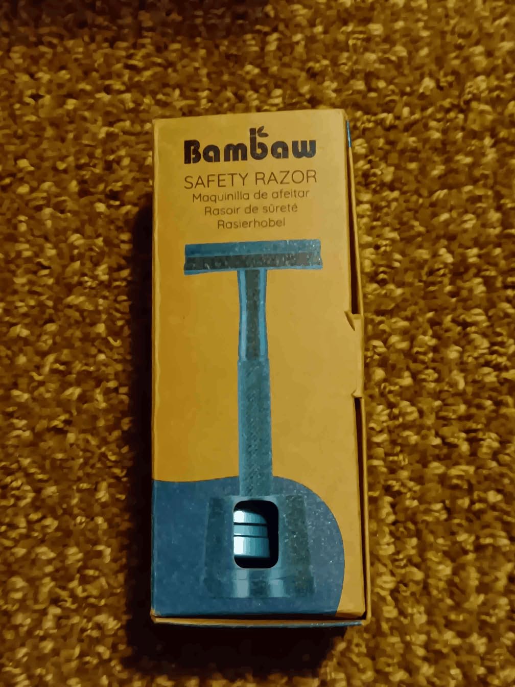 Bambaw Double Edge Safety Razor for Men & Women, Metal Razor with 5 Double Edge Safety Razor Blades, Eco-Friendly Razor - Silver customer photo 2