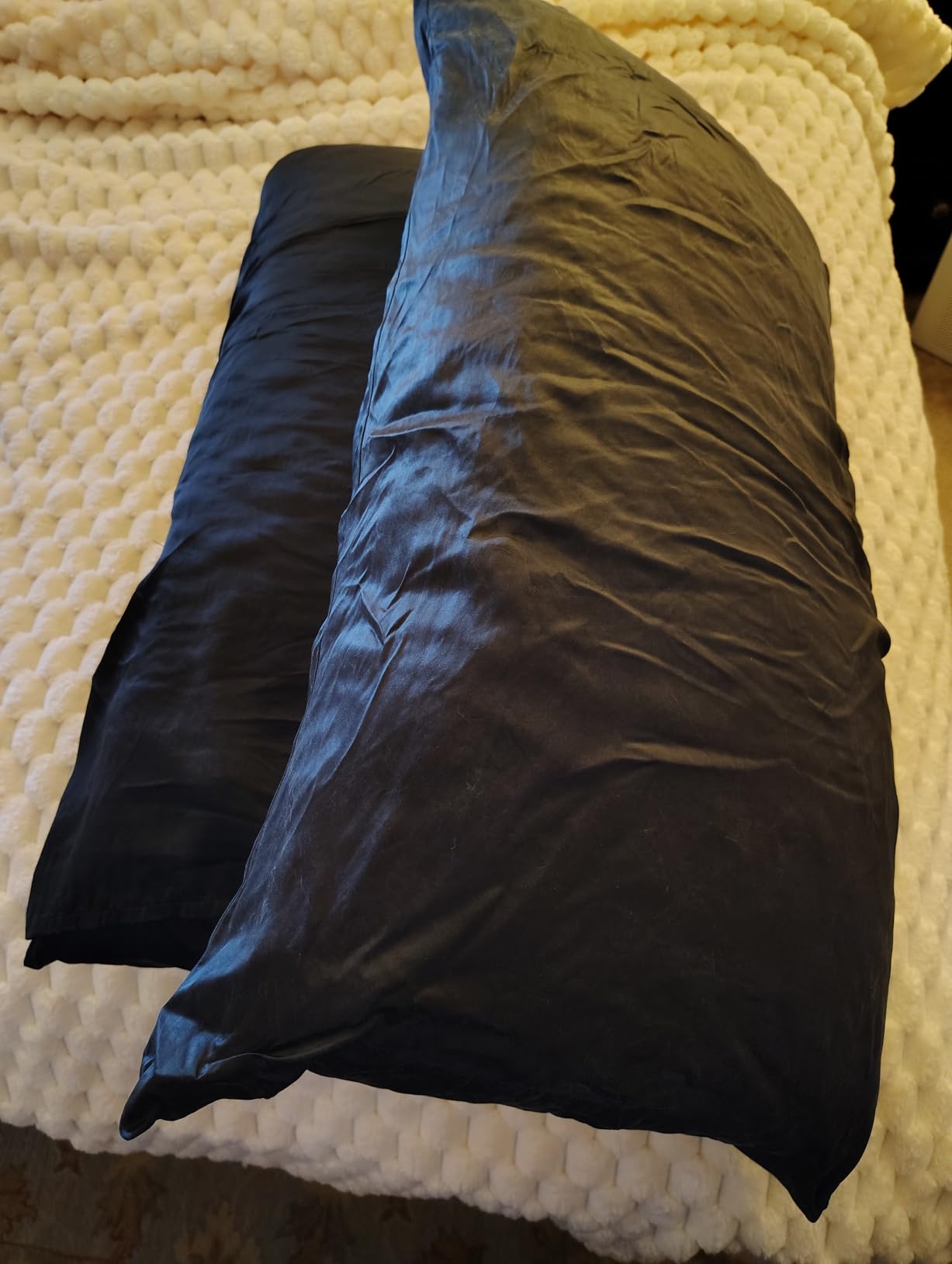 Fishers Finery 25mm 100% Pure Mulberry Silk Pillowcase Set (White Queen 2 Pack) customer photo 2