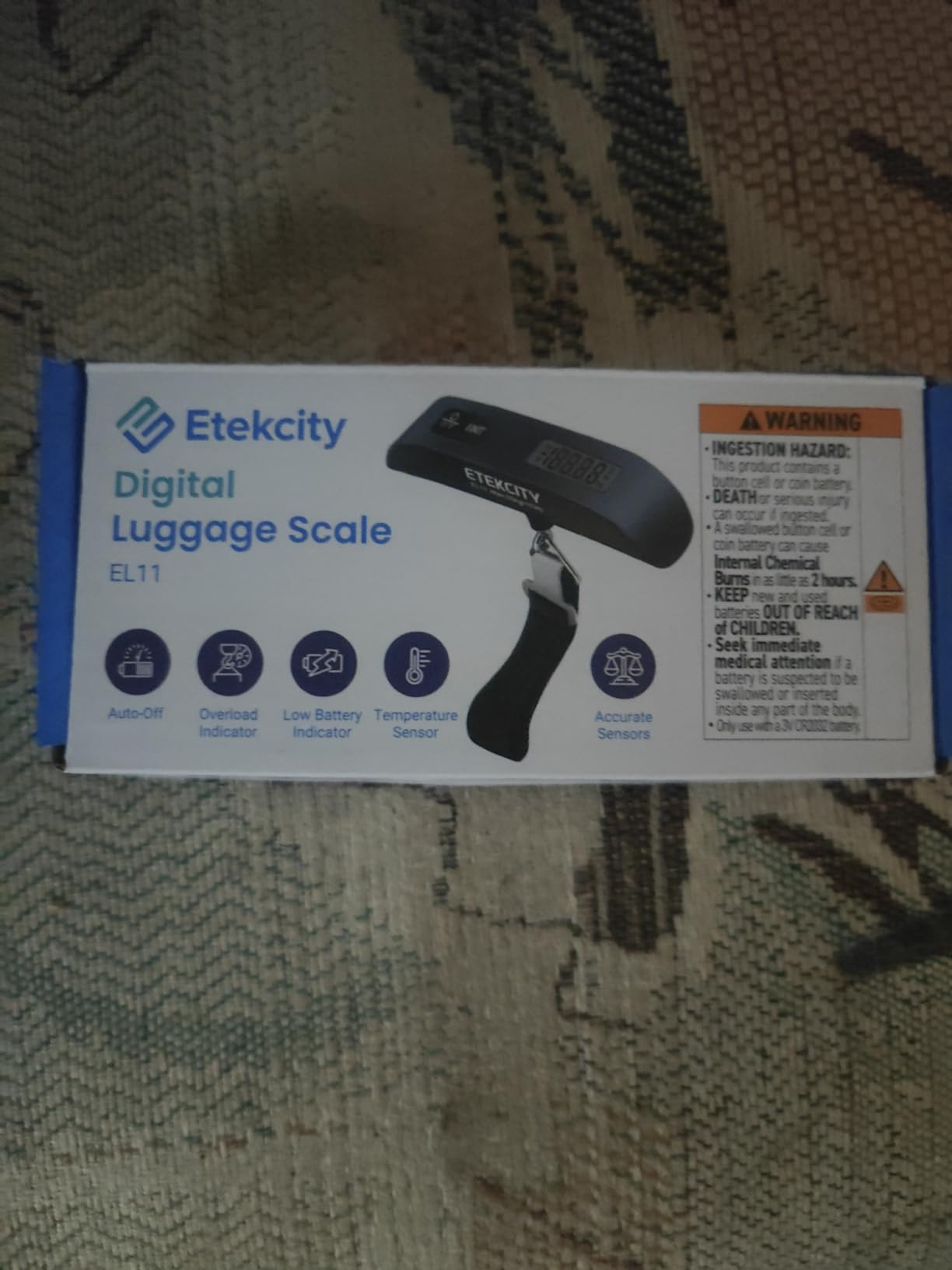 Etekcity Luggage Scale, Digital Weight Scales for Travel Accessories Essentials Suitcases, Portable Handheld Scale with Temperature Sensor, Rubber Paint, 110 Pounds, Battery Included customer photo 1