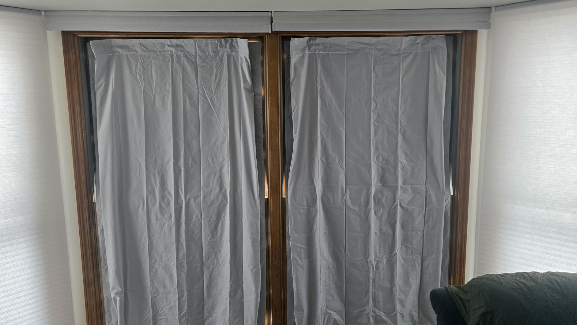 Amazon Basics Portable Energy Saving Noise Reducing Blackout Curtain Shade with Suction Cups, Fits Windows, 50