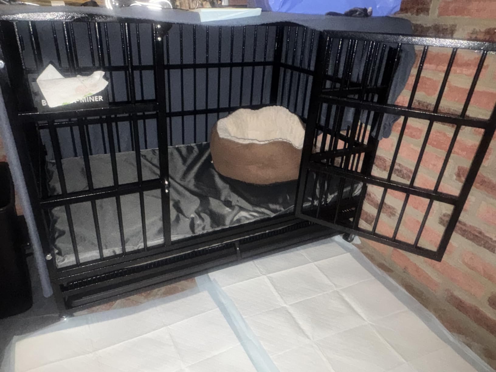 LEMBERI 48 Inch Heavy Duty Indestructible Dog Crate, 500lbs Capacity Escape Proof Double Door Kennel with Lockable Wheels, 36
