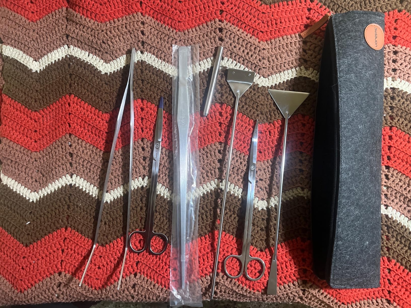 VORESTIC 6 Pcs Aquascape Tools, Stainless Steel Aquarium Kit with Tweezers, Scissors, Spatula, and Algae Scraper - Aquascaping Tools Set for Aquarium Maintenance customer photo 1