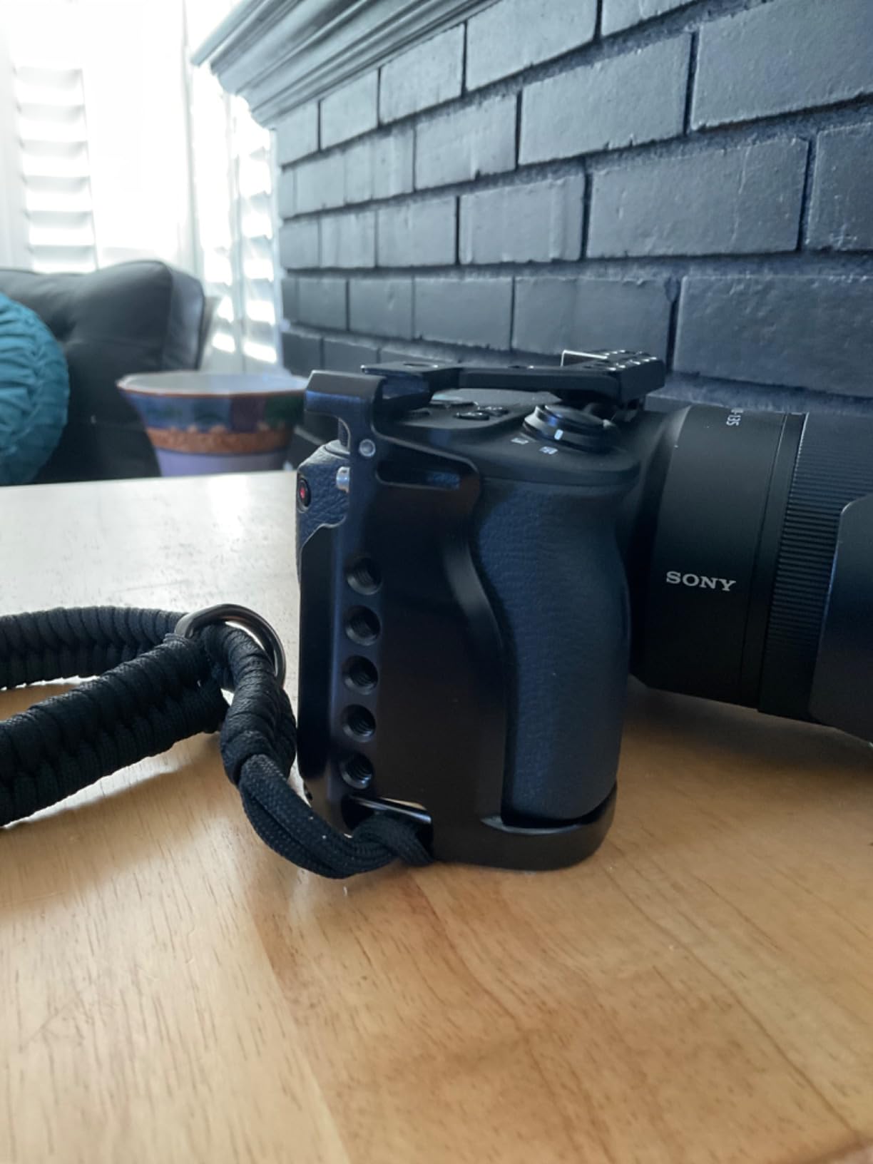 SmallRig Cage for Sony Alpha A6600/ILCE 6600 Mirrorless Camera with Cold Shoe Mounts - CCS2493 customer photo 2