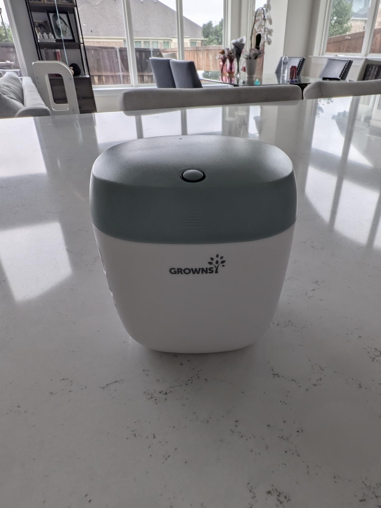 GROWNSY Pacifier Sanitizer Portable, UV Light Sanitizer on The Go for Baby, USB Charging Sanitizer Case, Mini Pacifier Sanitizer 99.99% Cleaned in 59 Seconds (White) customer photo 1