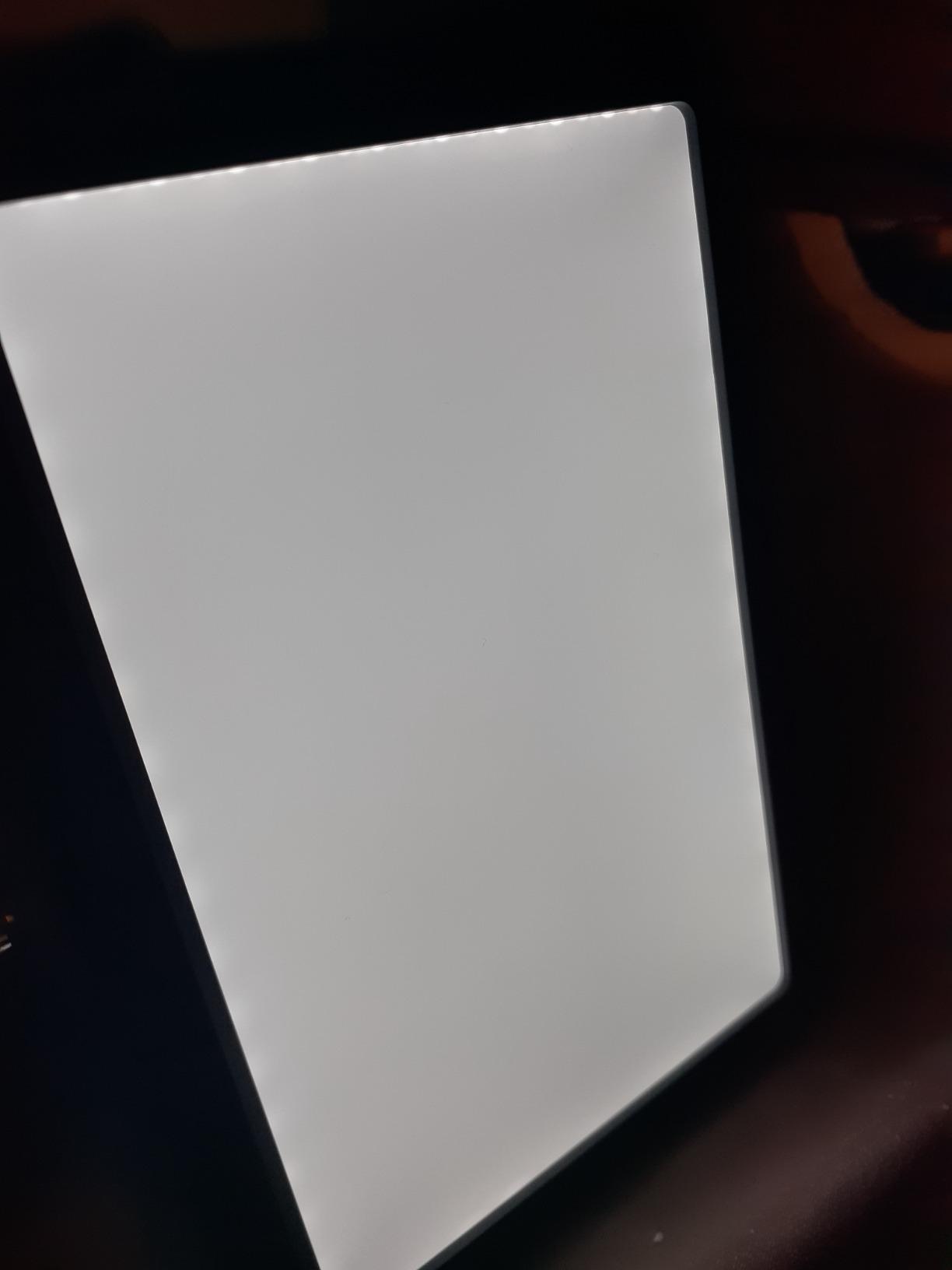 RALENO LED Video Light Panel, 2500K-6500K Camera Light for Video Conference Recording with 4000mAh Battery Type-C USB Ports, CRI>95 Photo Lights for Outdoor Photography Live Streaming Zoom Call customer photo 1″ class=”wp-image-customer”/></figure>
<p>The 12W power output produces 600LUX at half-meter distance, sufficient for close-range lighting needs. The 2500K to 6500K temperature range spans from warm indoor candlelight simulation to cool daylight reproduction. Dual adjustment knobs control brightness and color independently.</p>
<p>The 4000mAh battery provides 80 minutes of operation, and crucially, this panel can operate while charging via USB or Type-C ports. This feature effectively provides unlimited runtime when near power outlets, making the battery primarily useful for mobile shooting.</p>
<figure class=