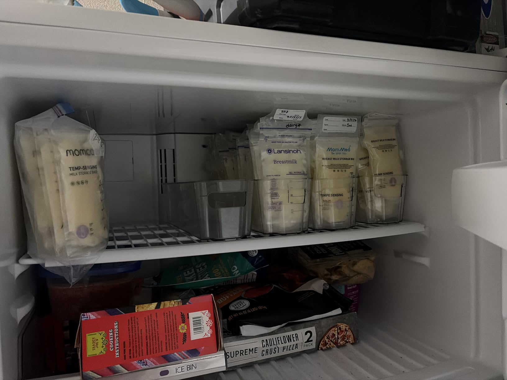 Vtopmart Breastmilk Storage Container 4PCS Set, Clear Freezer and Fridge Organizer Bins, Plastic Storage Bins for Breast Milk, Baby Pouches, Formula, Bottles and Yogurts customer photo 1