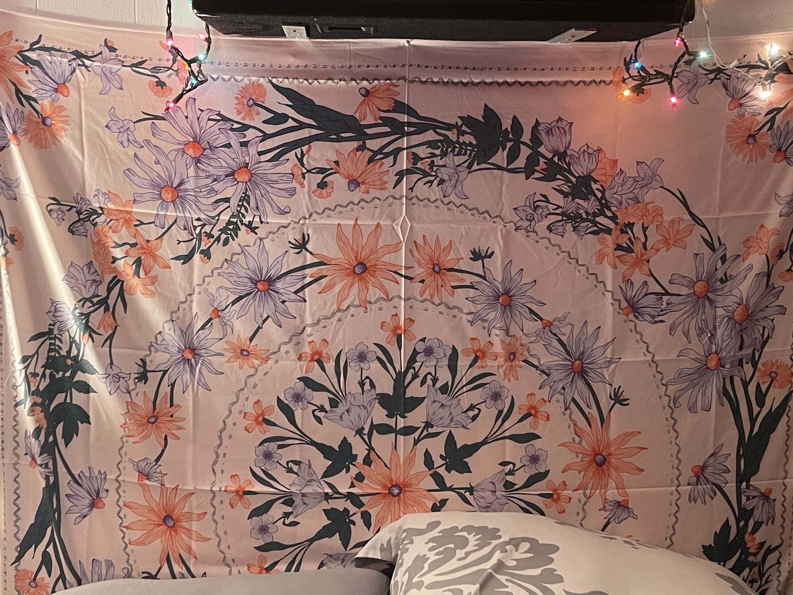 Simpkeely Mandala Floral Medallion Tapestry, Sketched Flower Plant Boho Wall Hanging, Bohemian Tapestries for Bedroom Living Room Dorm Home Décor 59.1 x 80 Inches (RosyBrown) customer photo 2